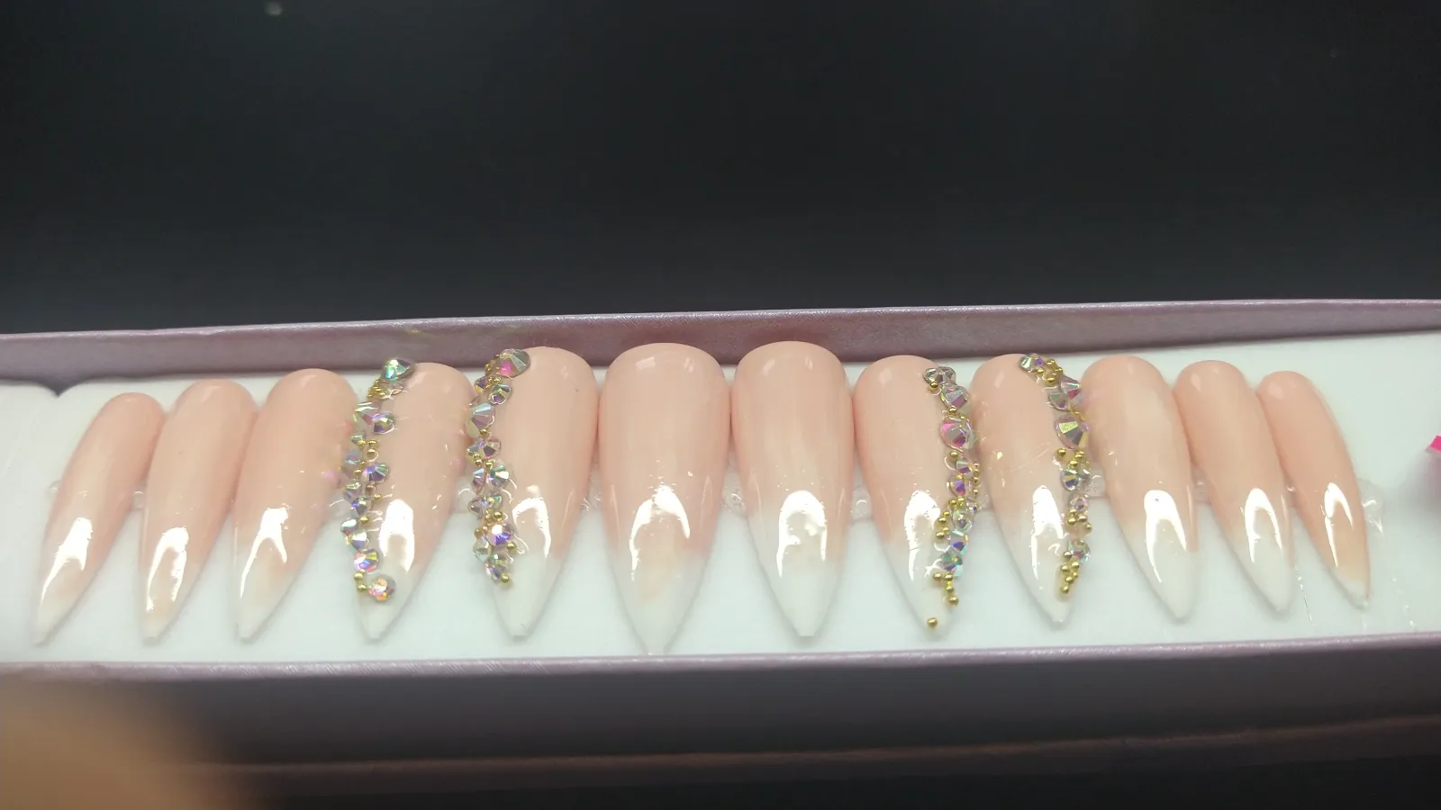 Uñas largas  2
