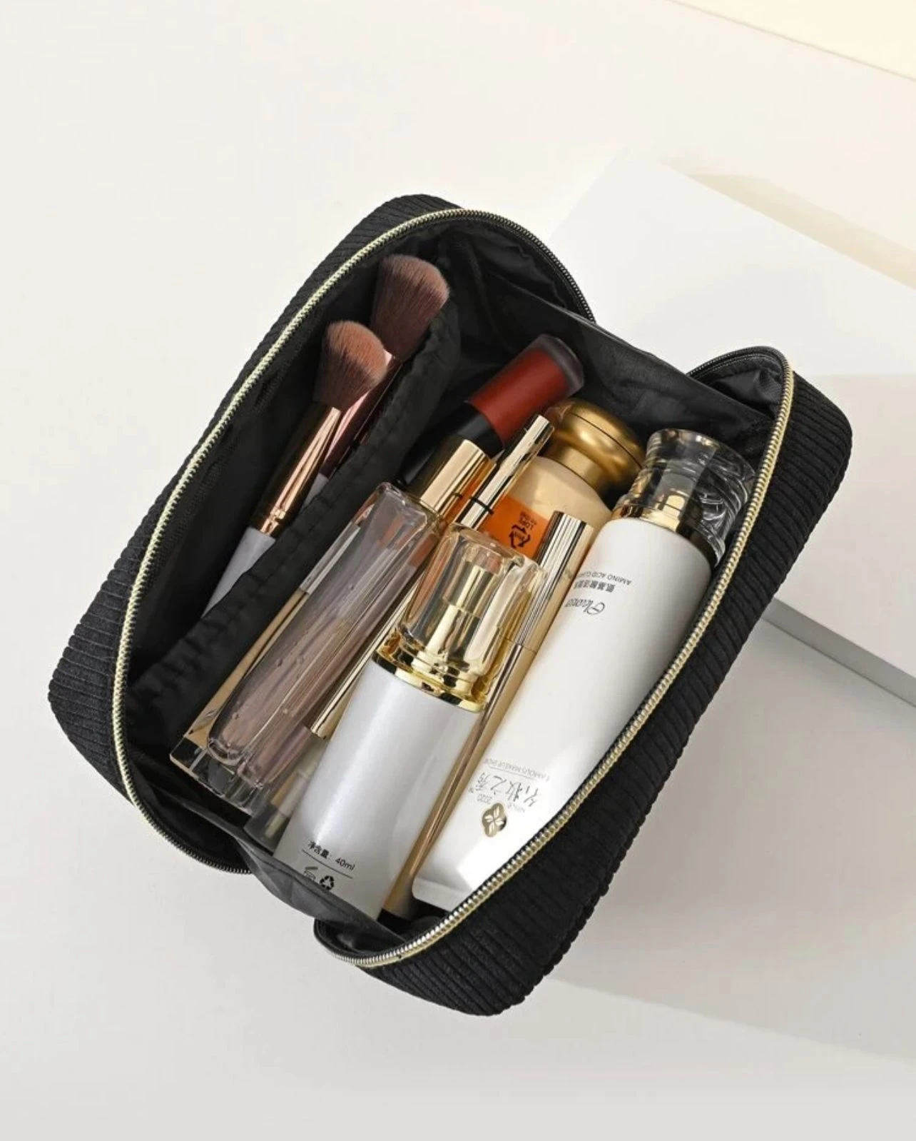 Cosmetiquera Multi Capa Negro  4