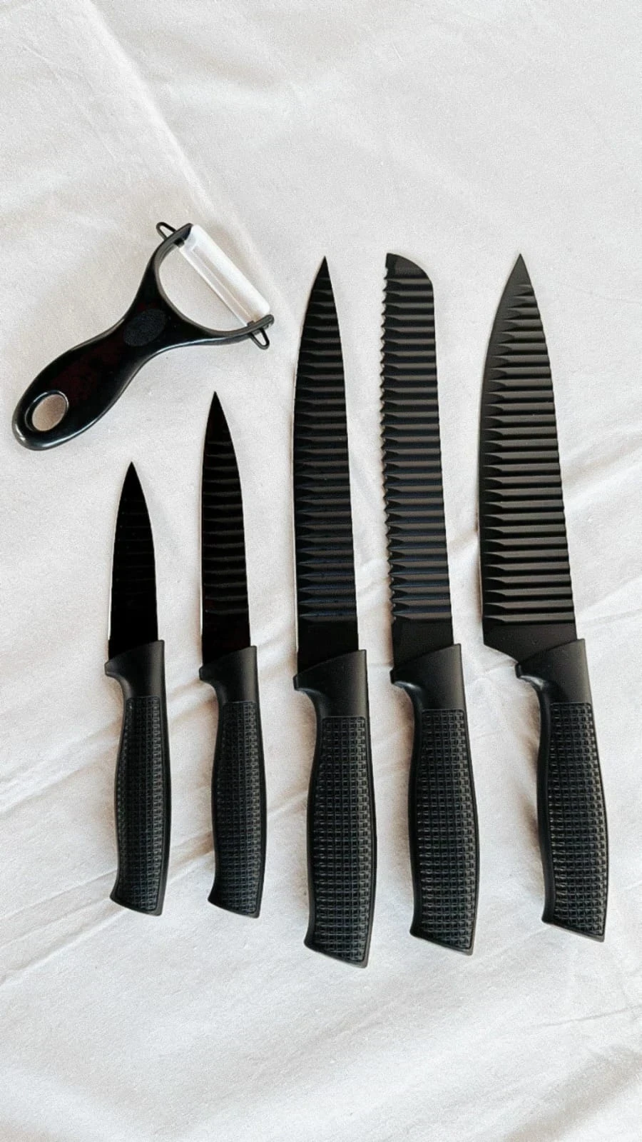 SET DE CUCHILLOS THE KITCHEN NEGRO 6 PIEZAS