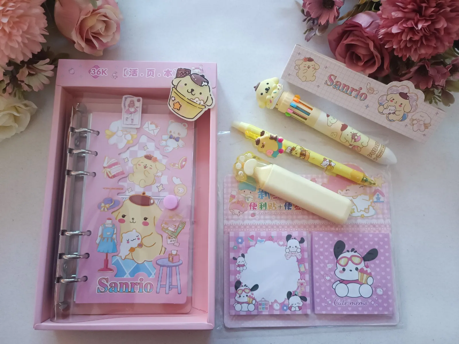Combo Sanrio. POMPOMPURIN