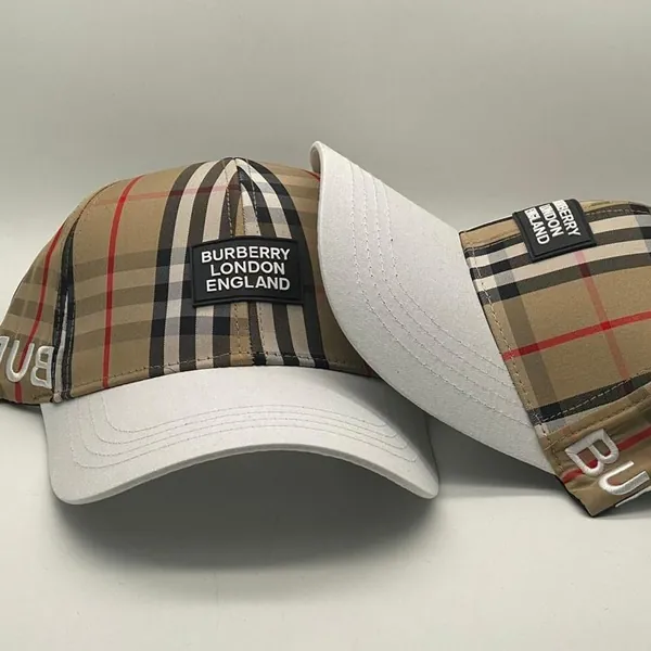 GORRAS BURBERRY 1.1