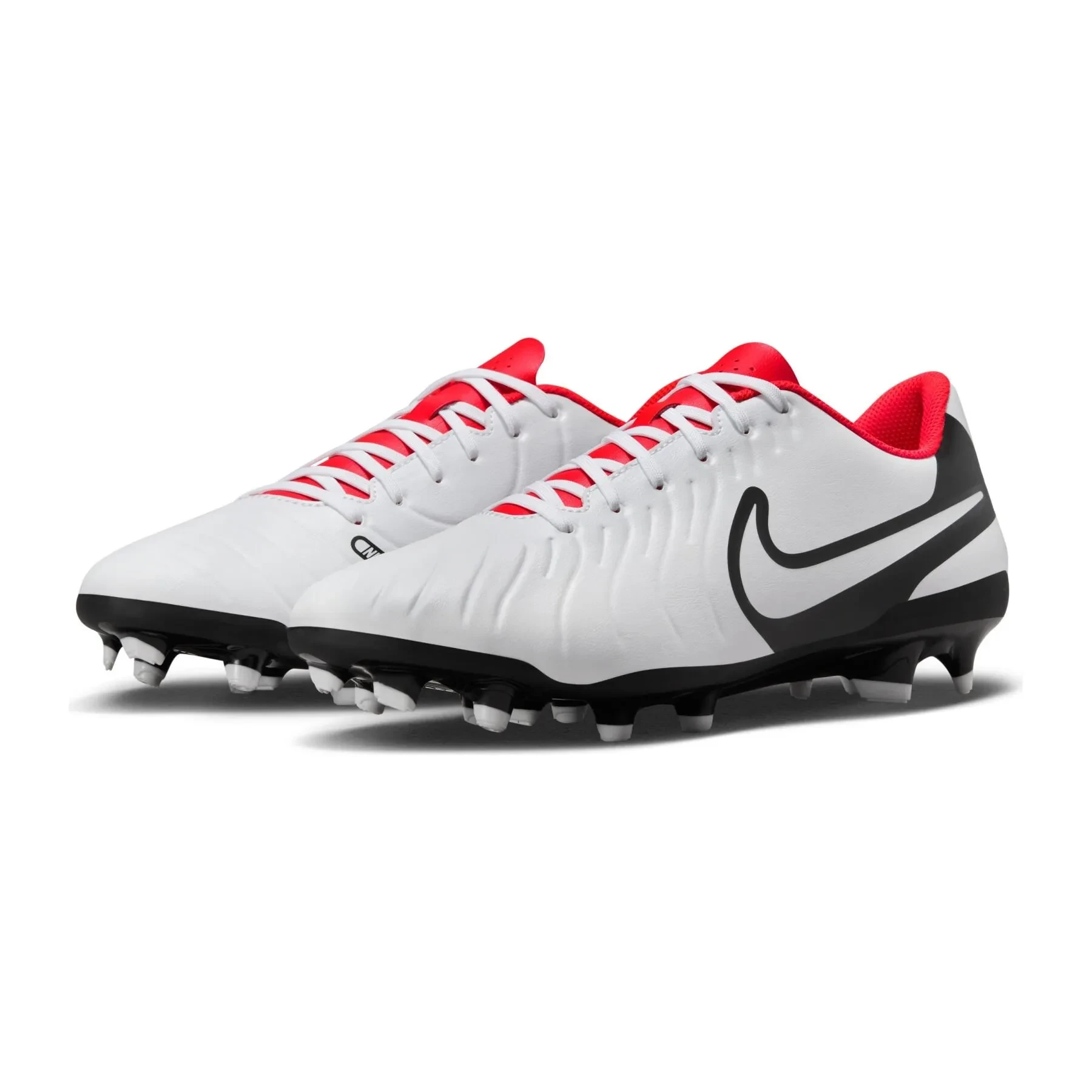 NIKE LEGEND 10  4