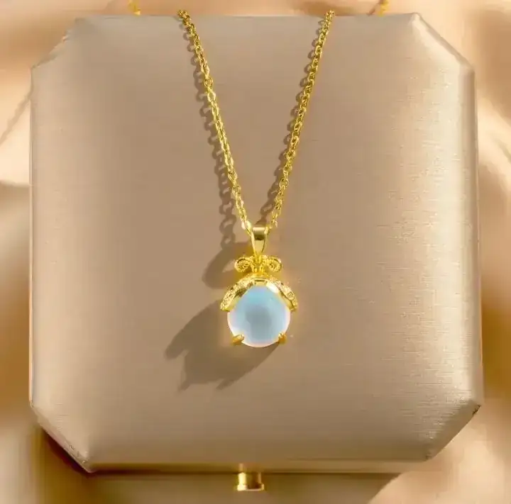 Cadena Luminous REF: E01 3