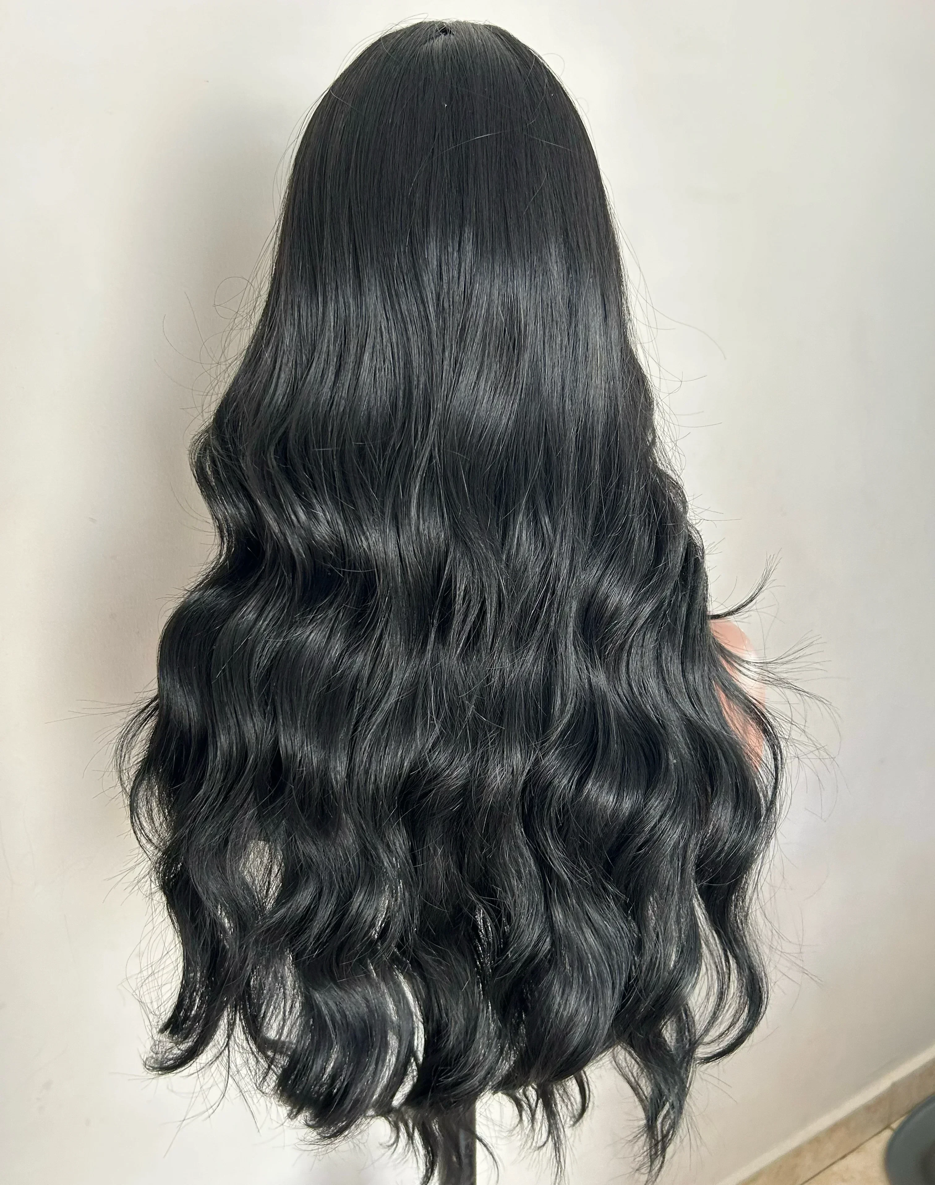 Peluca negra 26” 4