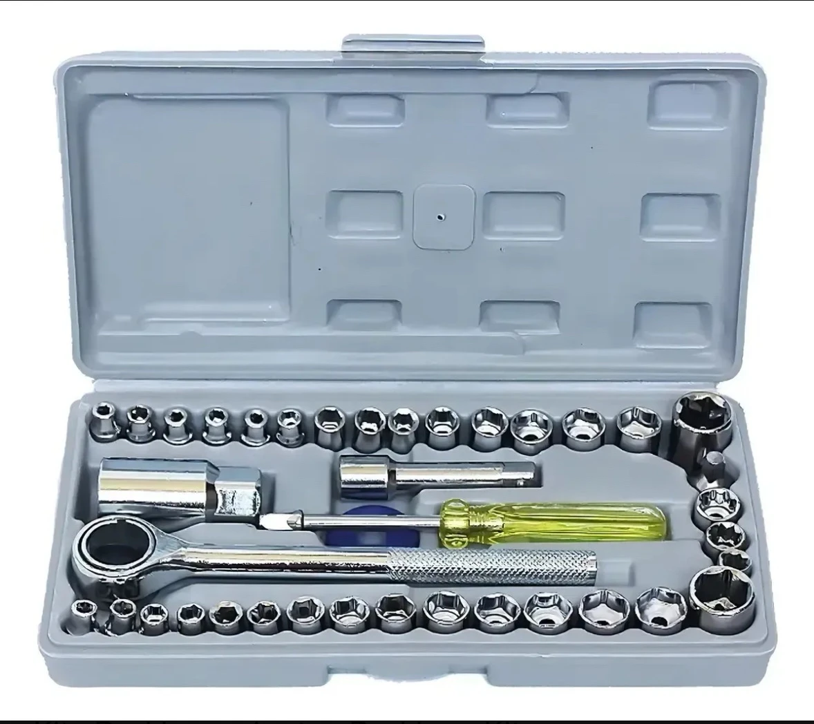 Kit de herramientas. Set de dados y matraca portatil  6
