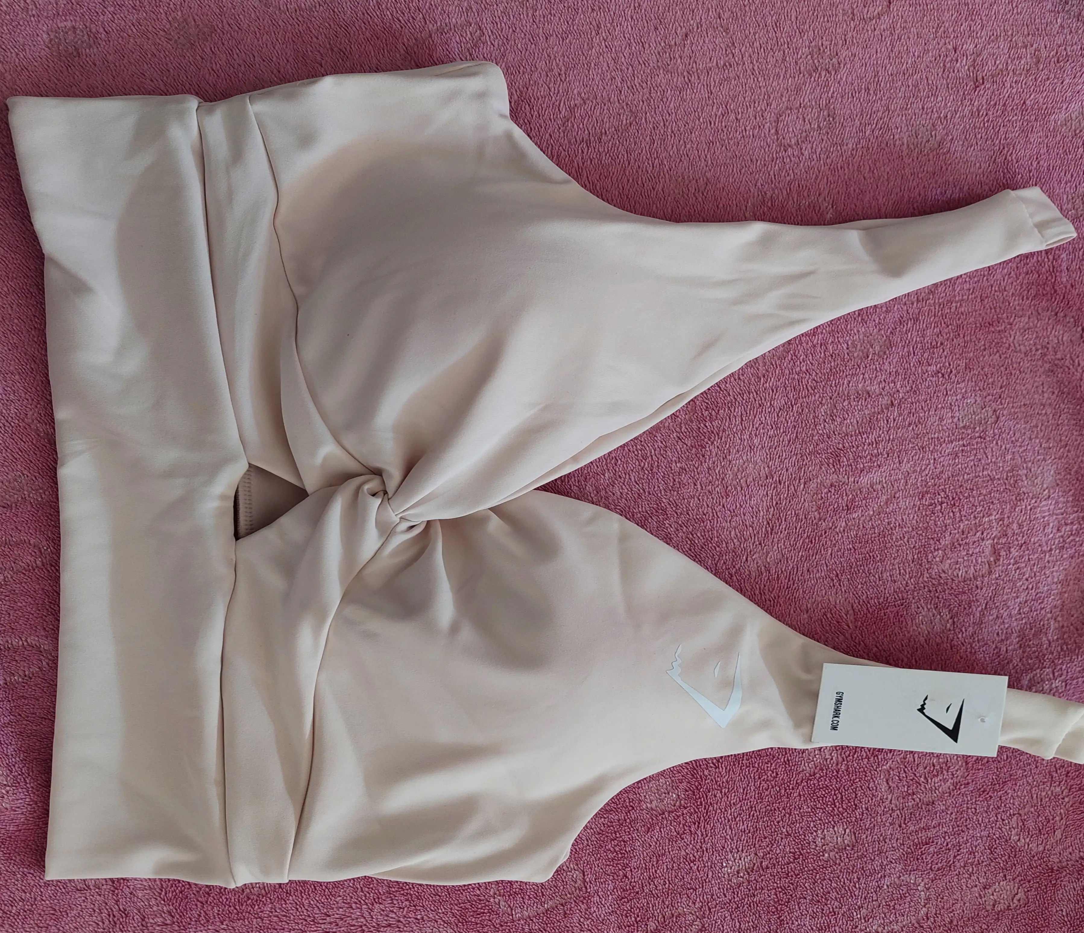 Top shark beige  2