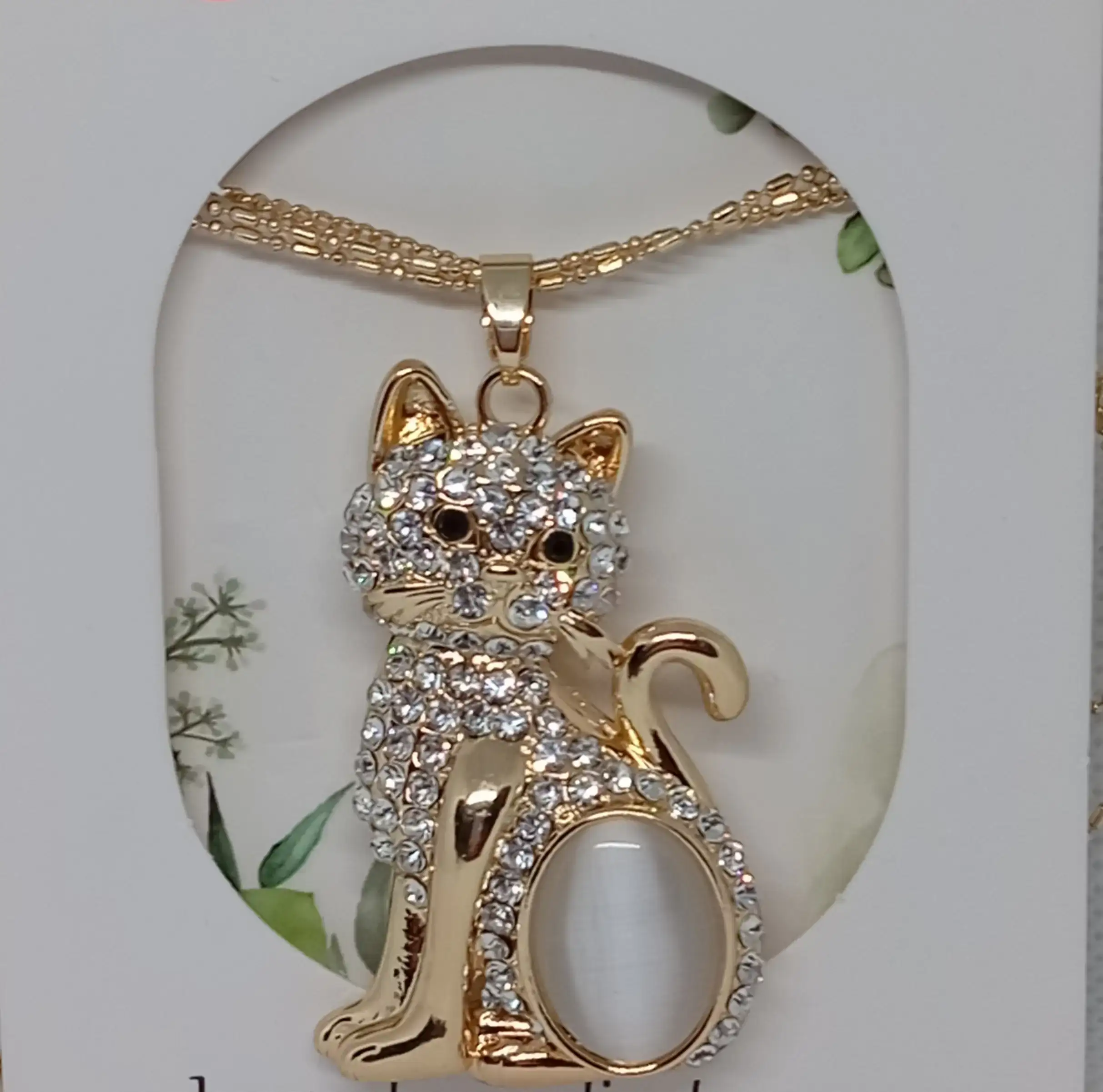 Collar de gatito con piedra luna