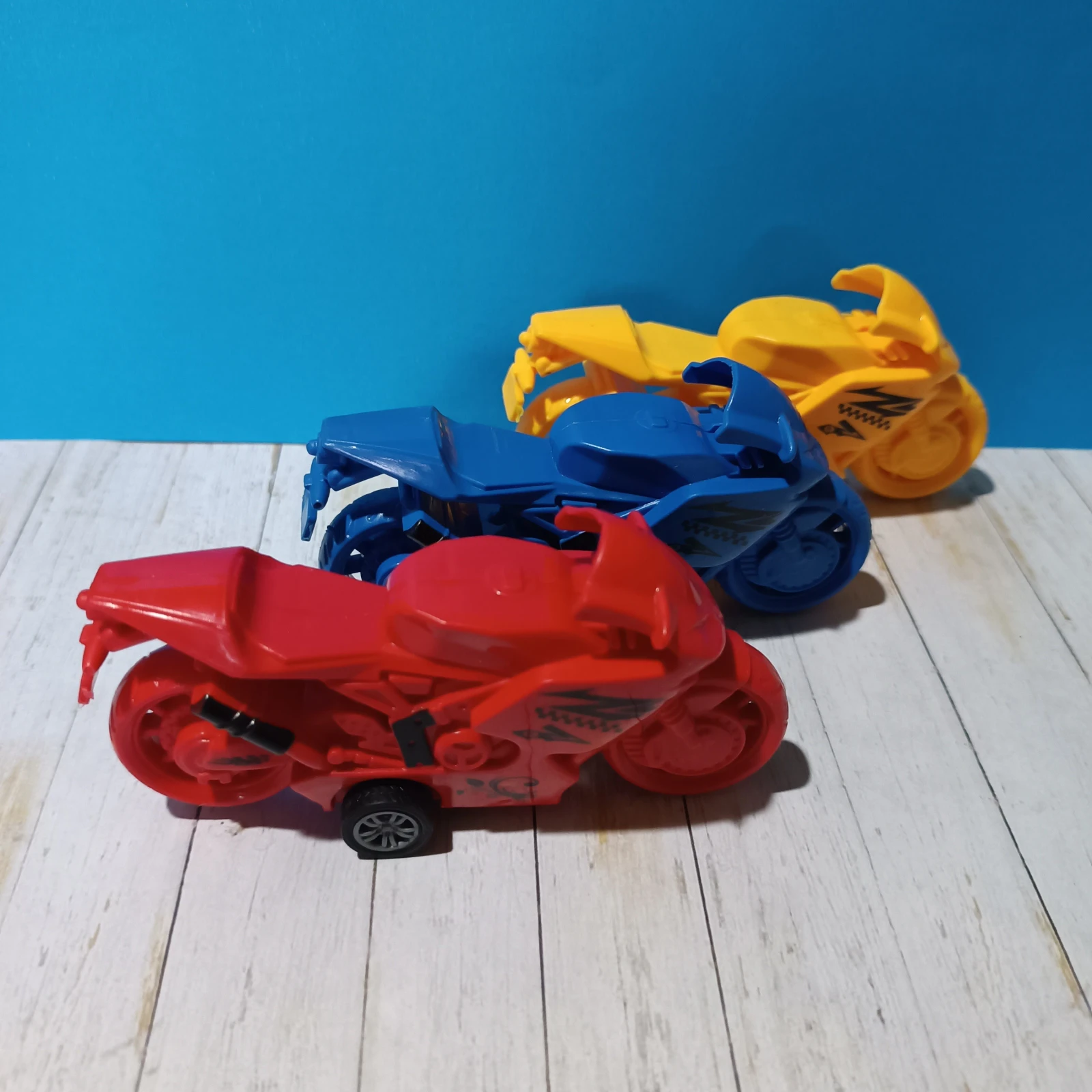 SET MOTO GP MEDIANA X3
