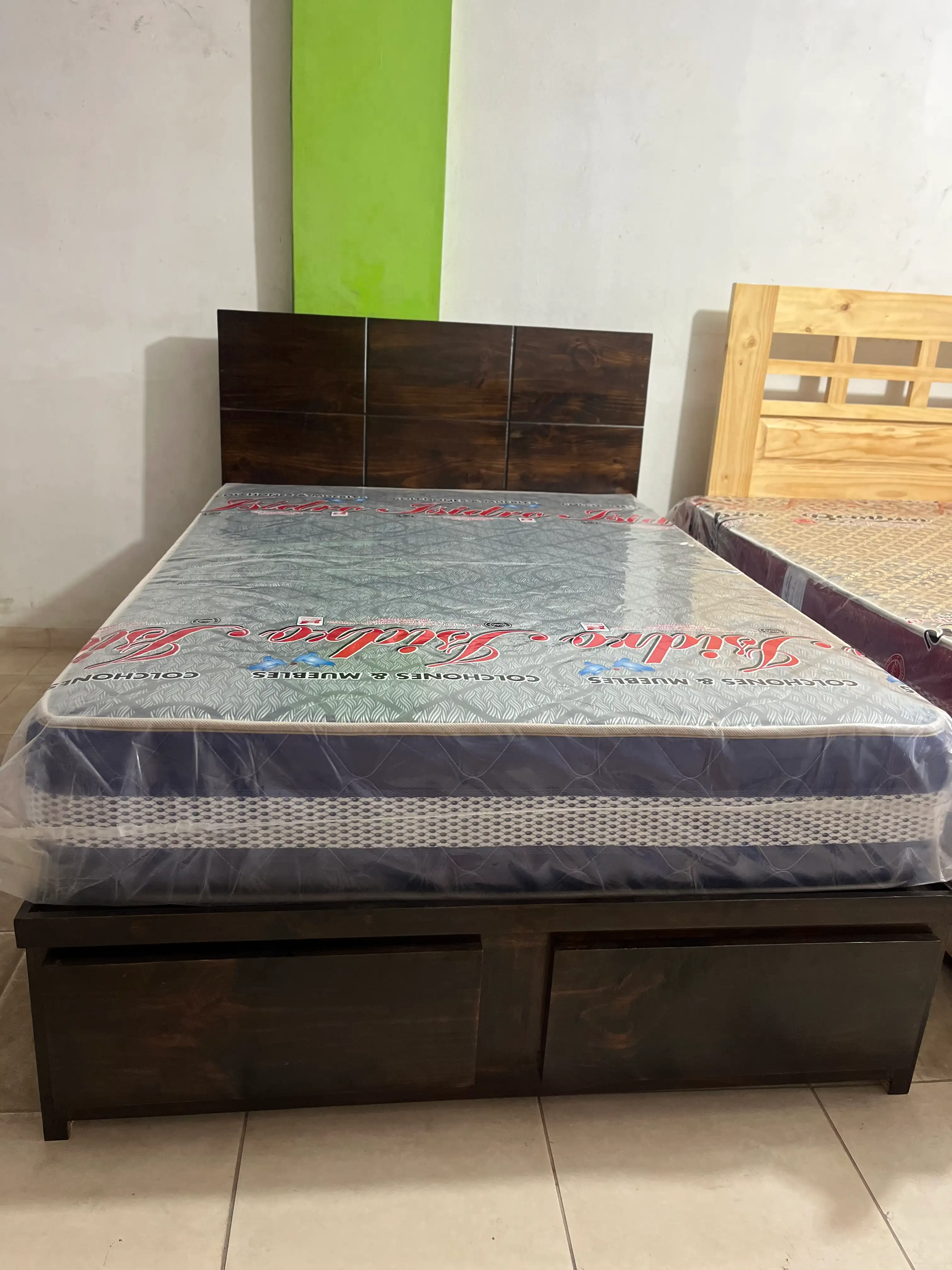 Cama Cuadrada 2plz con sabanera 