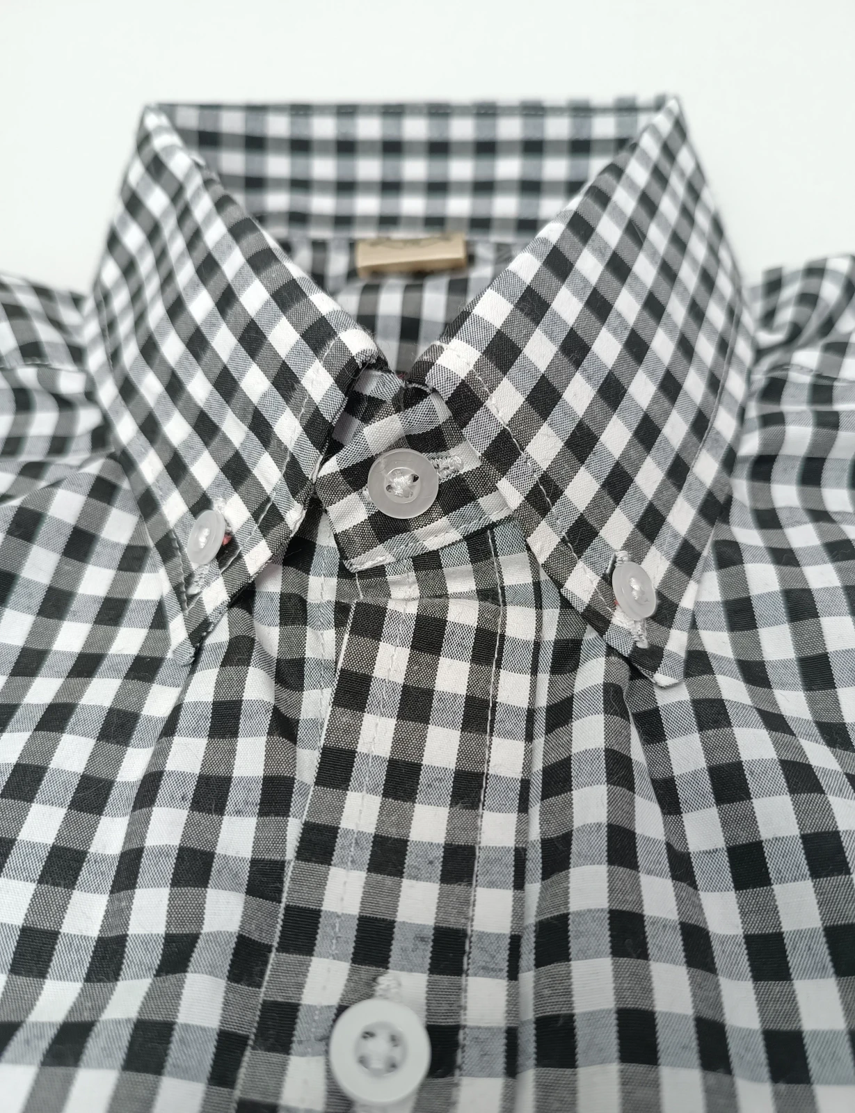 Camisa cuadros blanco con negro 