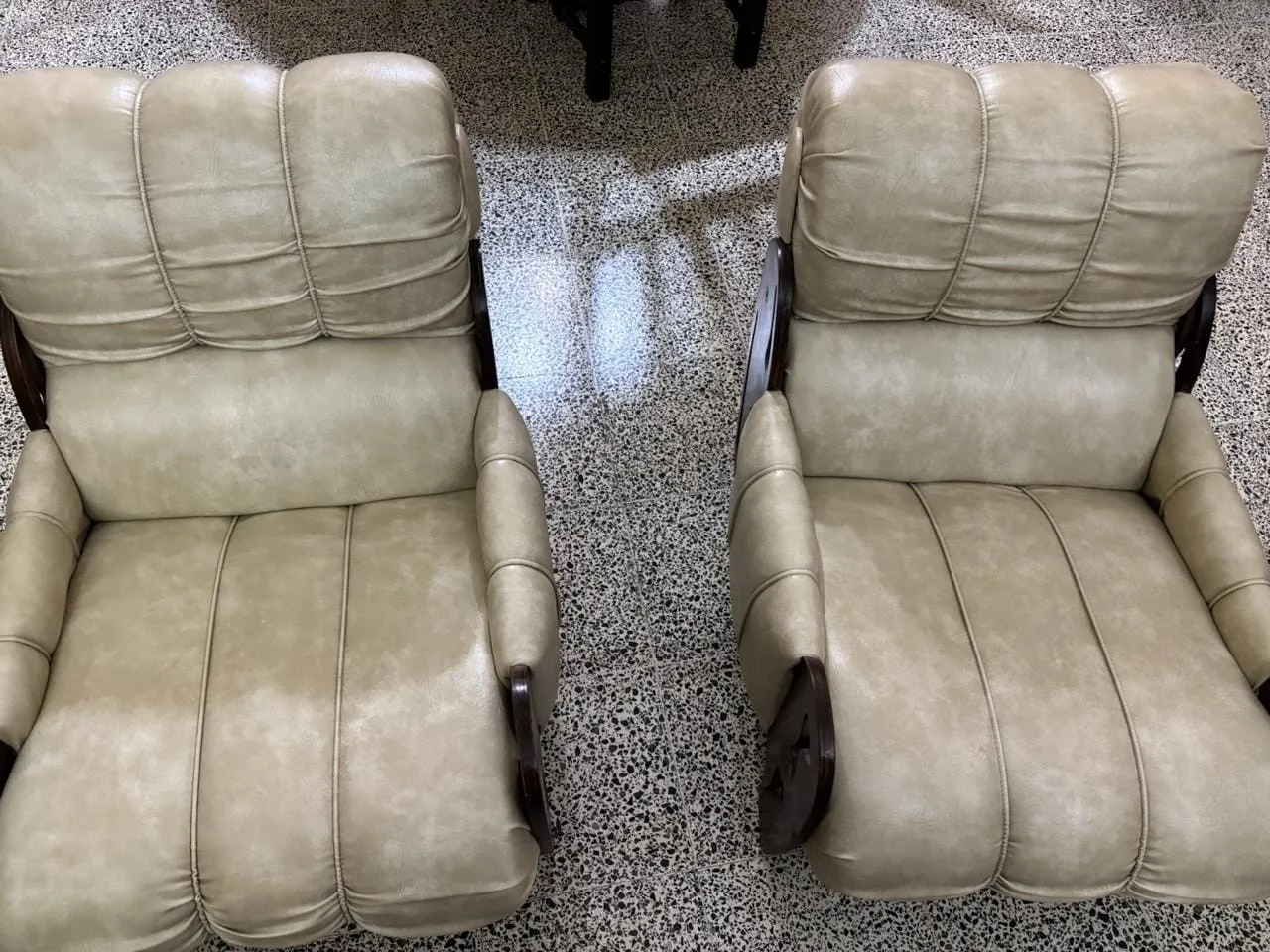 Sillones y mesa
