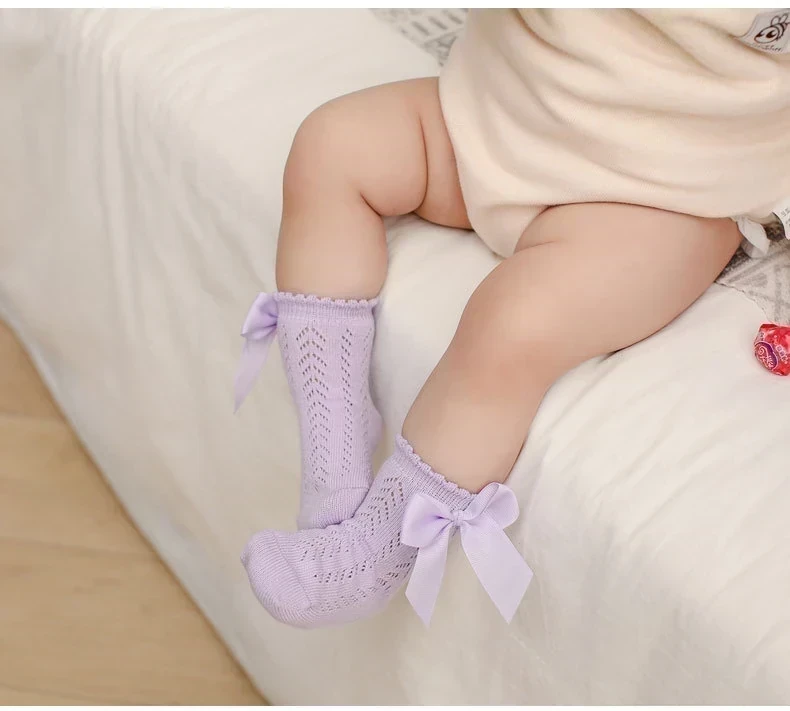 MEDIAS LILAS CORTAS 3