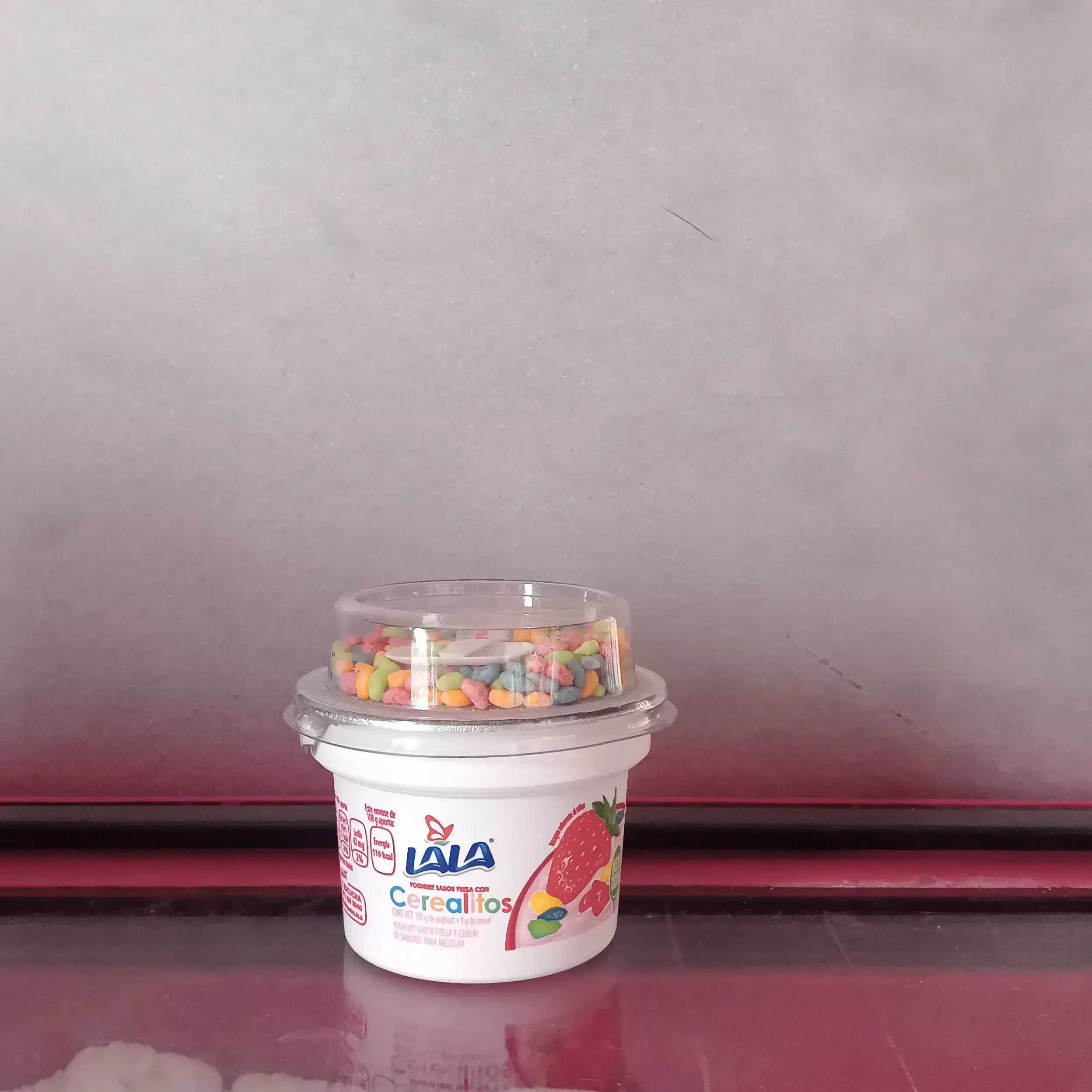 Yogurt lala sabor fresa cerealitos 110 g 