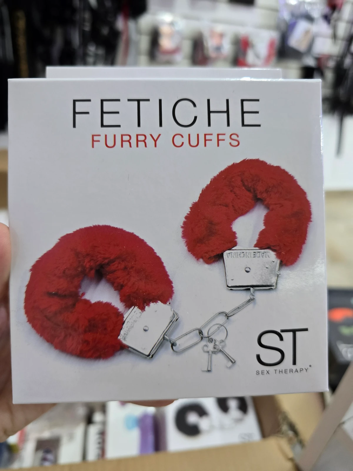 Esposas de Metal con Peluche Rojo + 2 Llaves