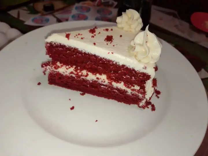 Pastel Red velvet individual o rebanada