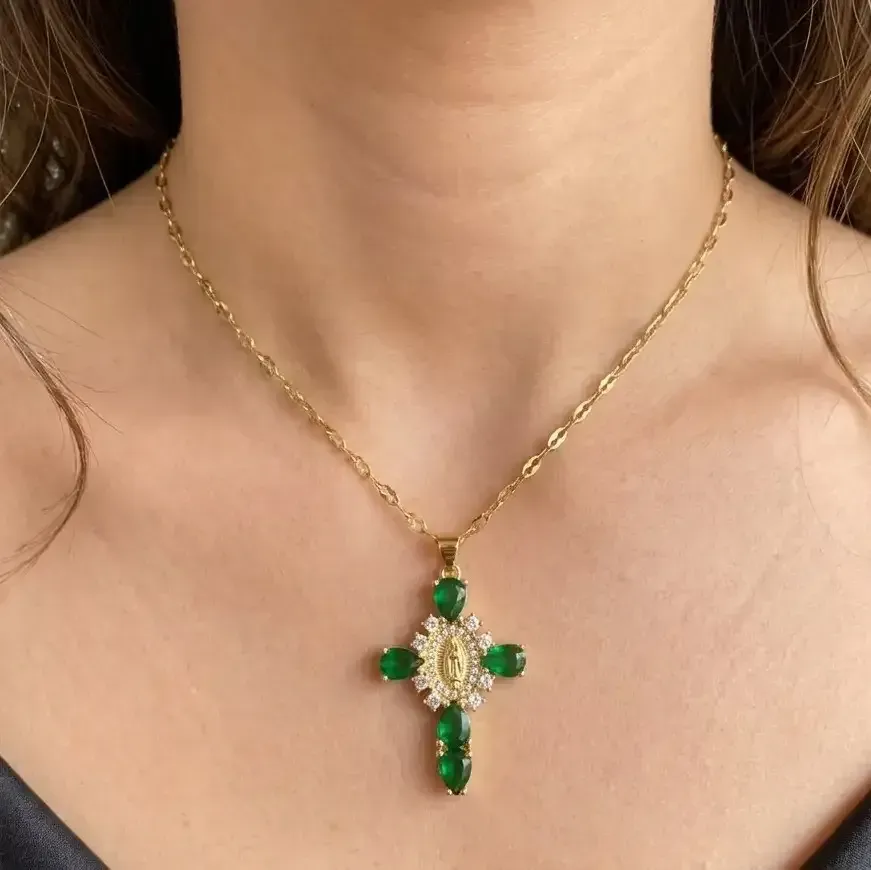 Cadena Y Dije En Acero Con Piedra Circon De Cruz Virgen De Guadalupe Verde 2