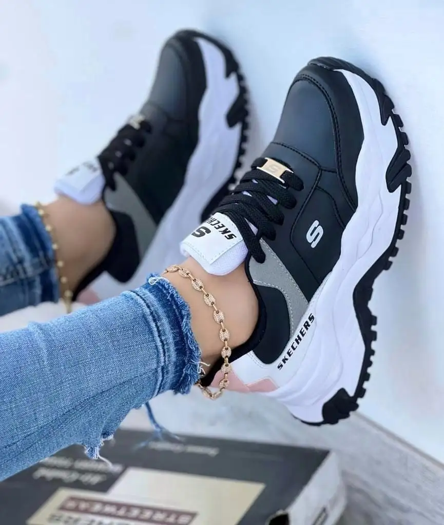 Tenis Skechers Suela Alta Negro Dama