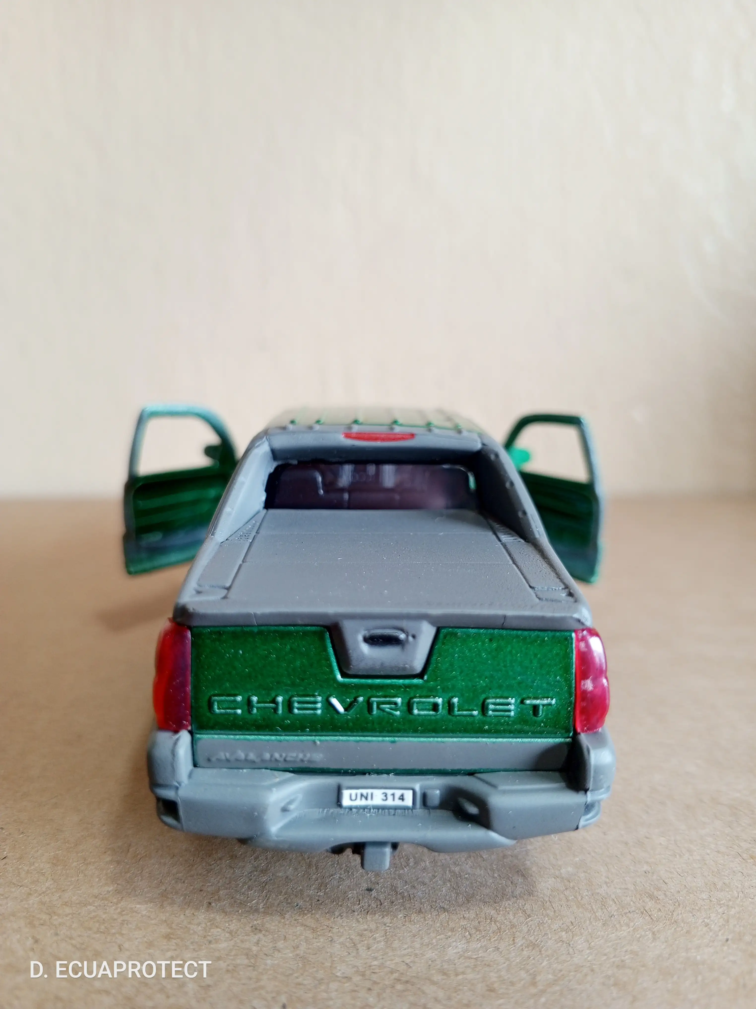CHEVROLET '02 AVALANCHE 🛻 3