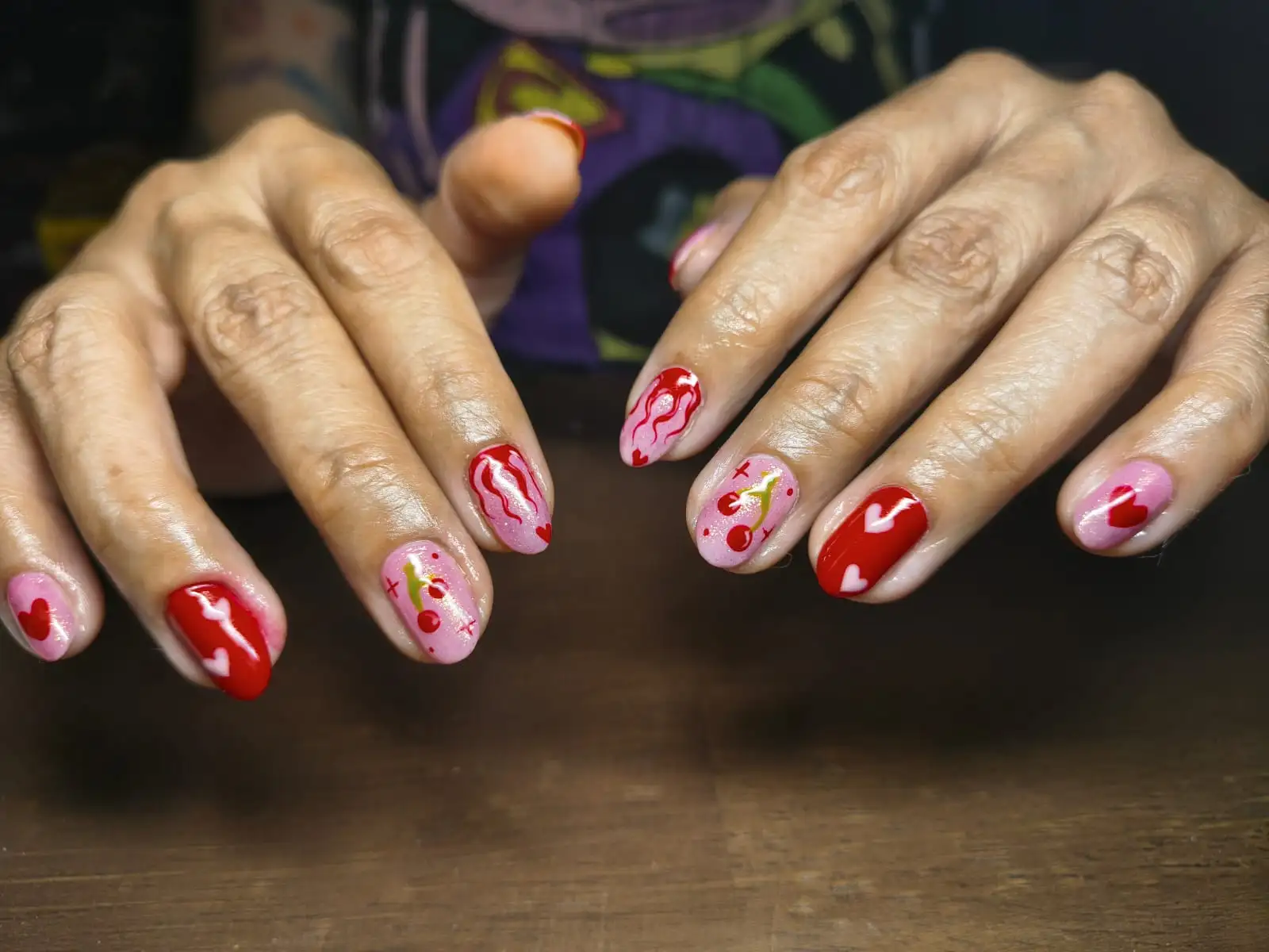 Nail mano alzada  4