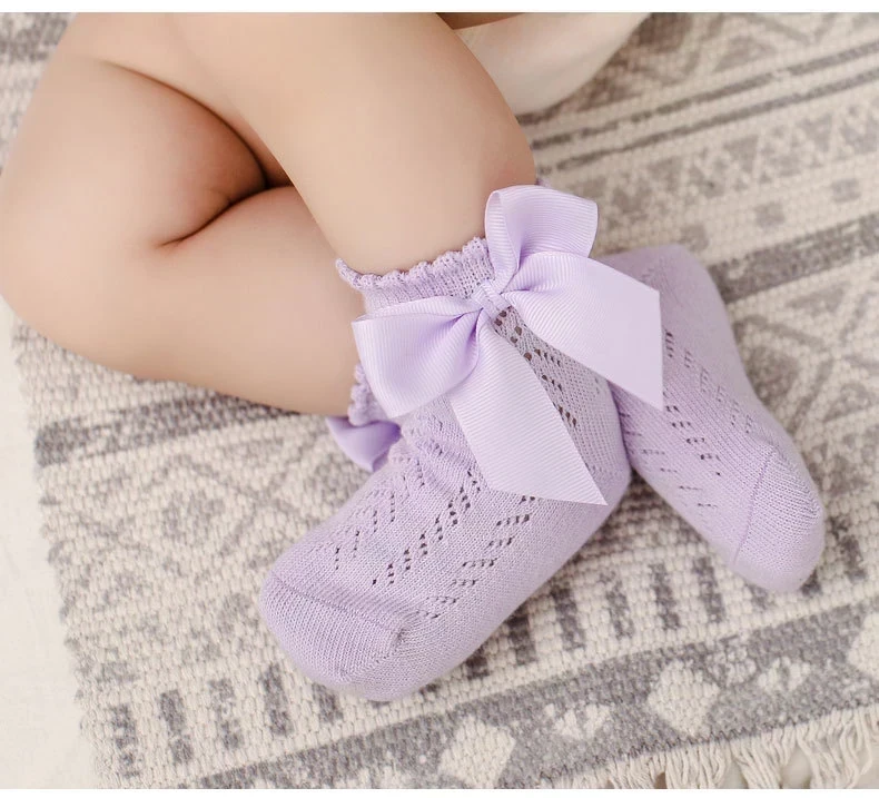 MEDIAS LILAS CORTAS
