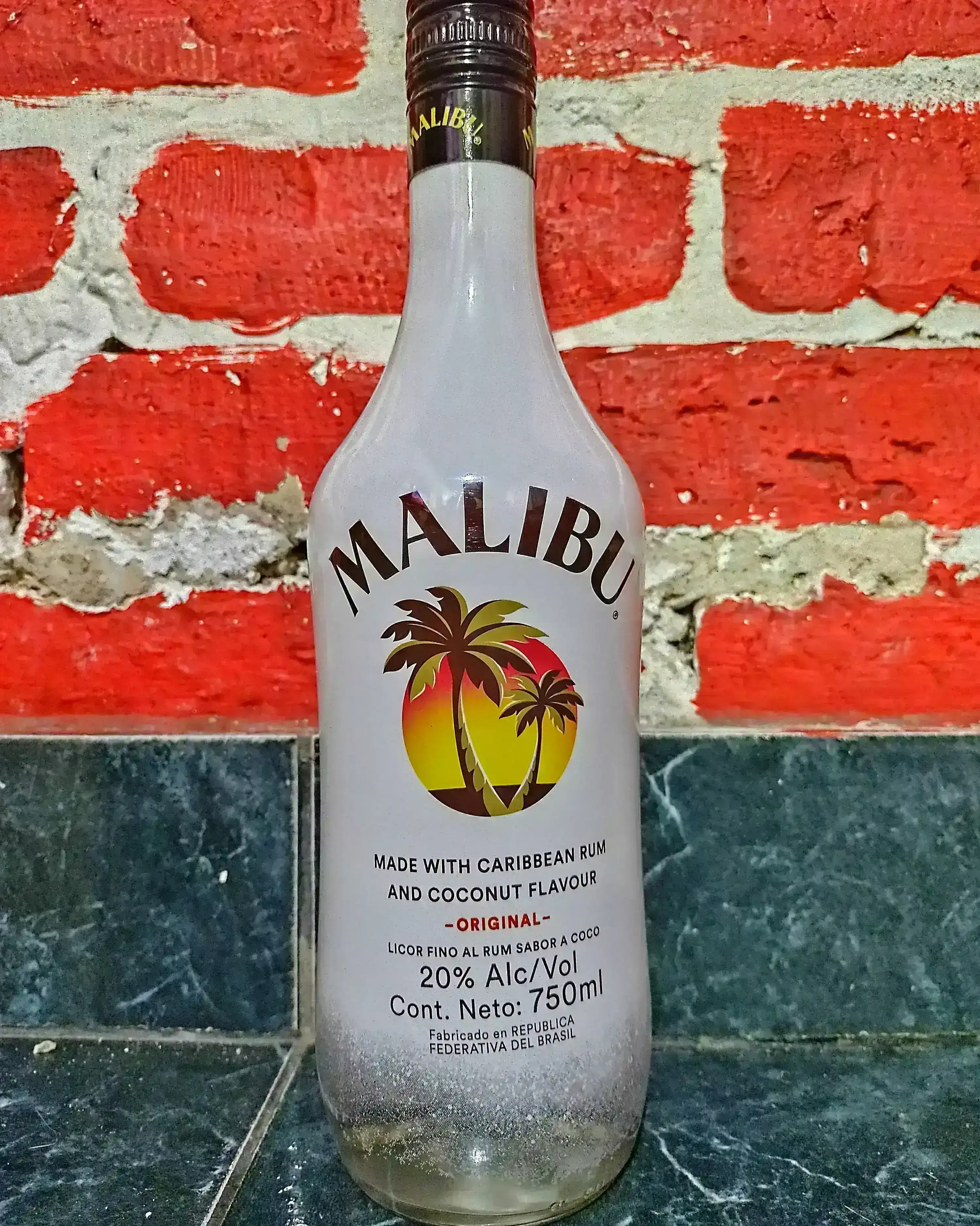 Malibu x 750cc. Licor 