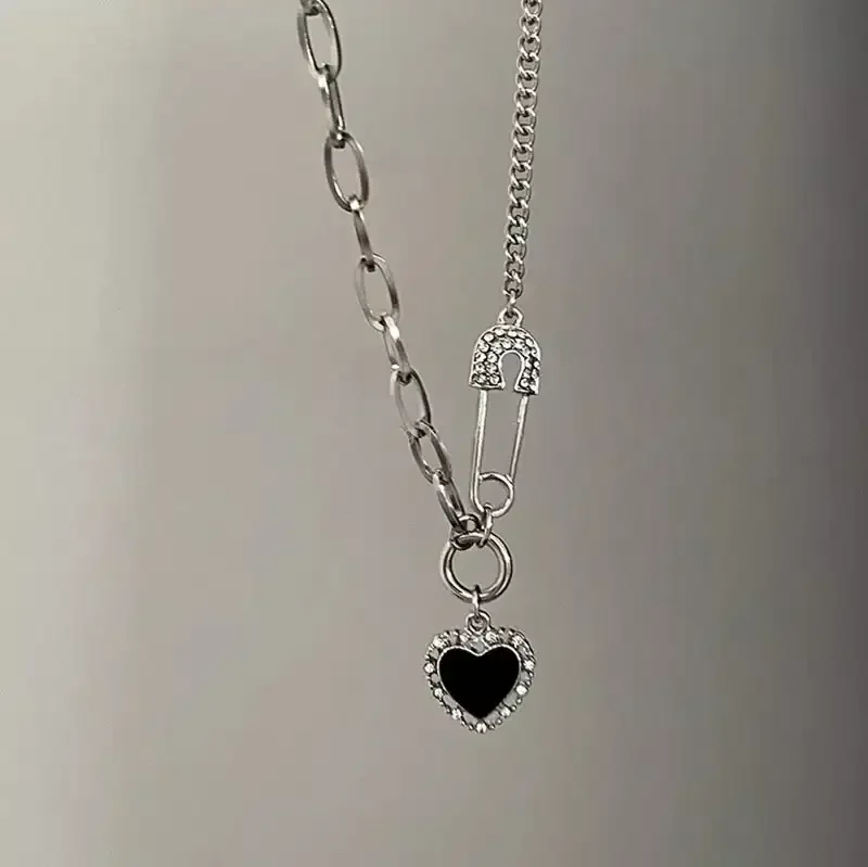 COLLAR CORAZON BLACK  2