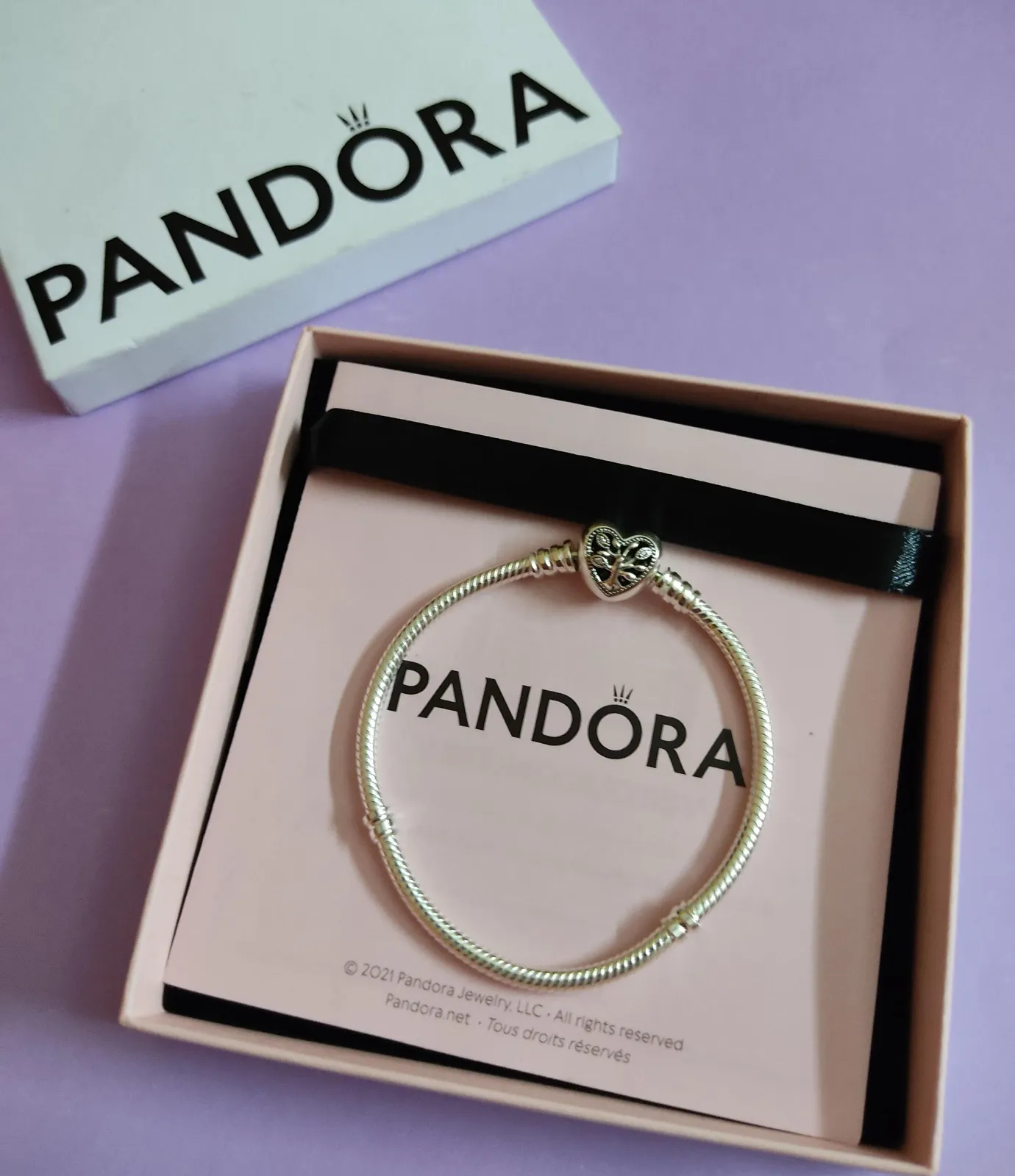 Pandora Moments Family Tree Heart Clasp bracelet  3