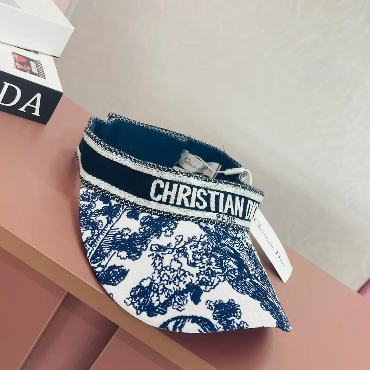 Dior