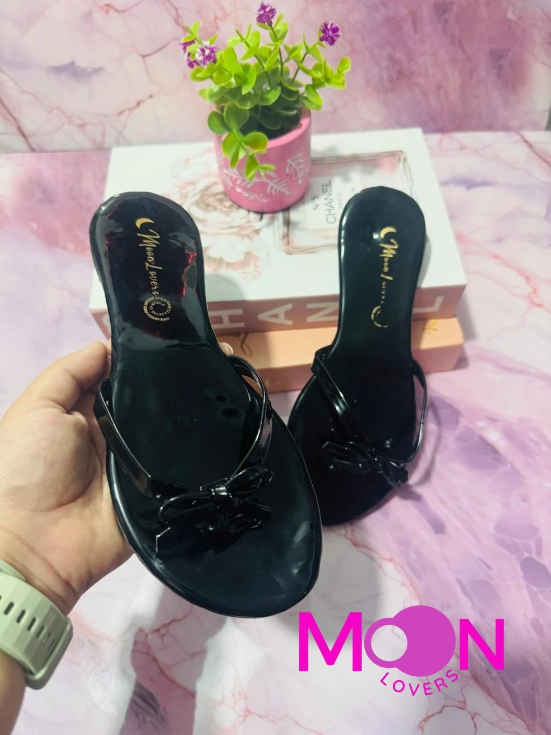 Mod.1056 Sandalia Dama Charol Moño Negro
