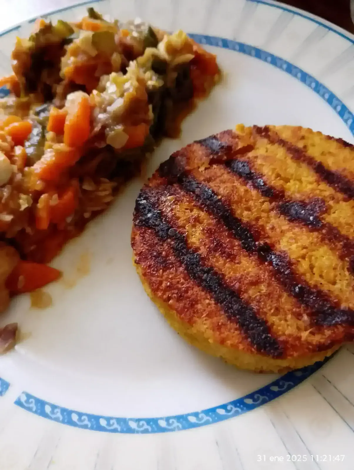 Hamburguesas de quinoa con verduritas rehogadas x4 2