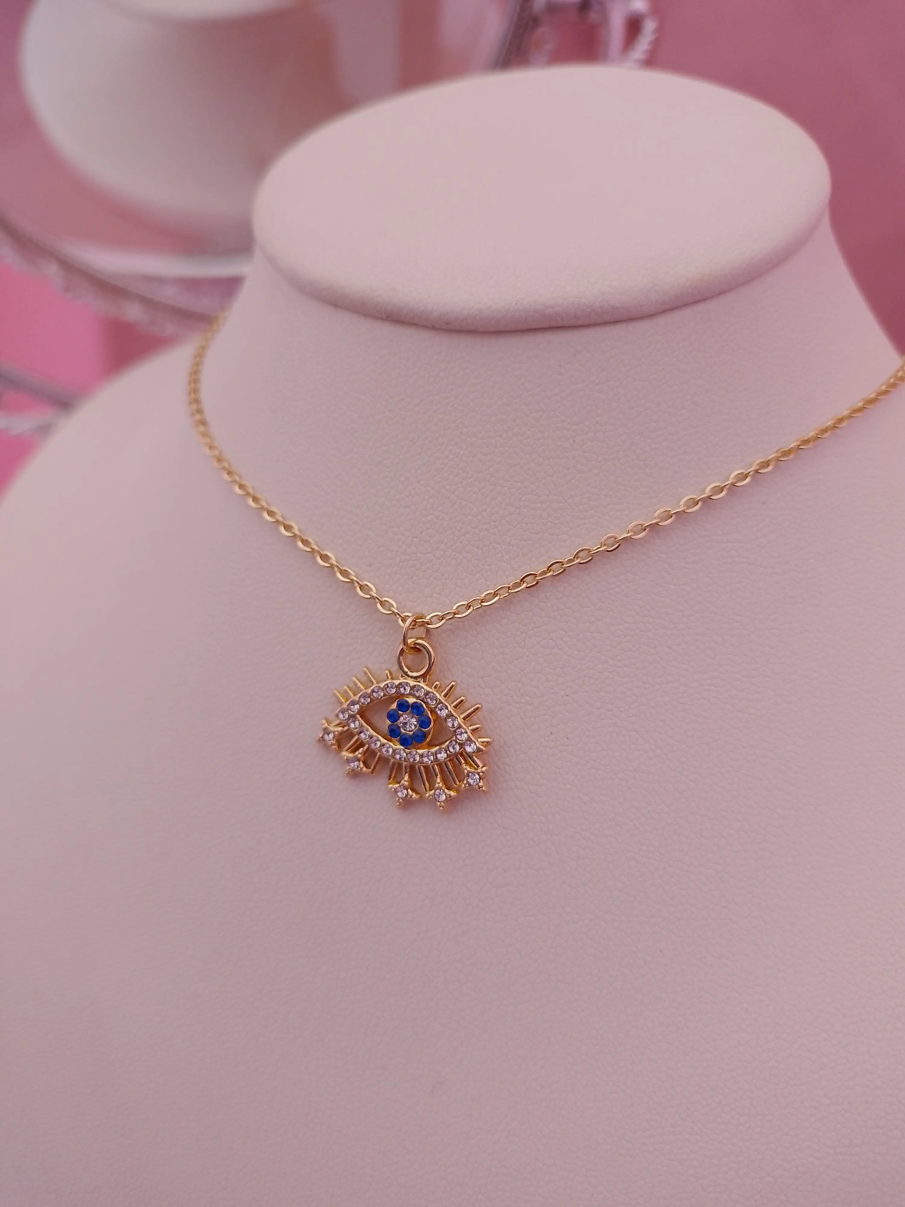 Collar ojo 