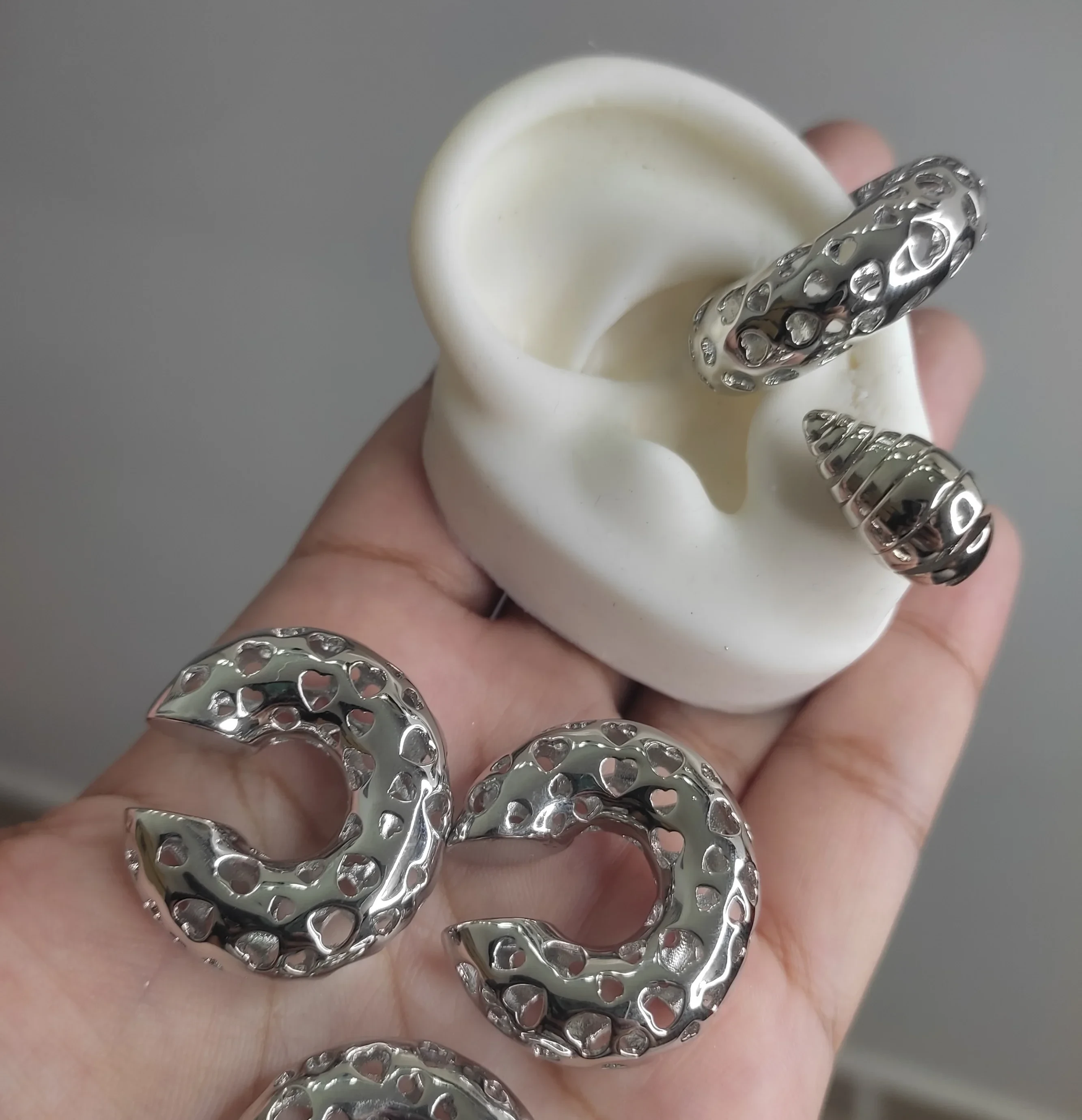 EARCUFF MAXI CHUNKY LOVE SILVER