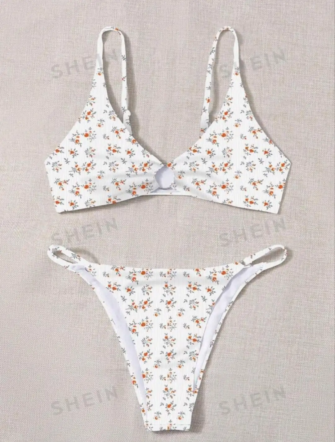 SHEIN Swim Conjunto de bikini simple para mujer con estampado floral, aleatorio en color, para playa y verano
