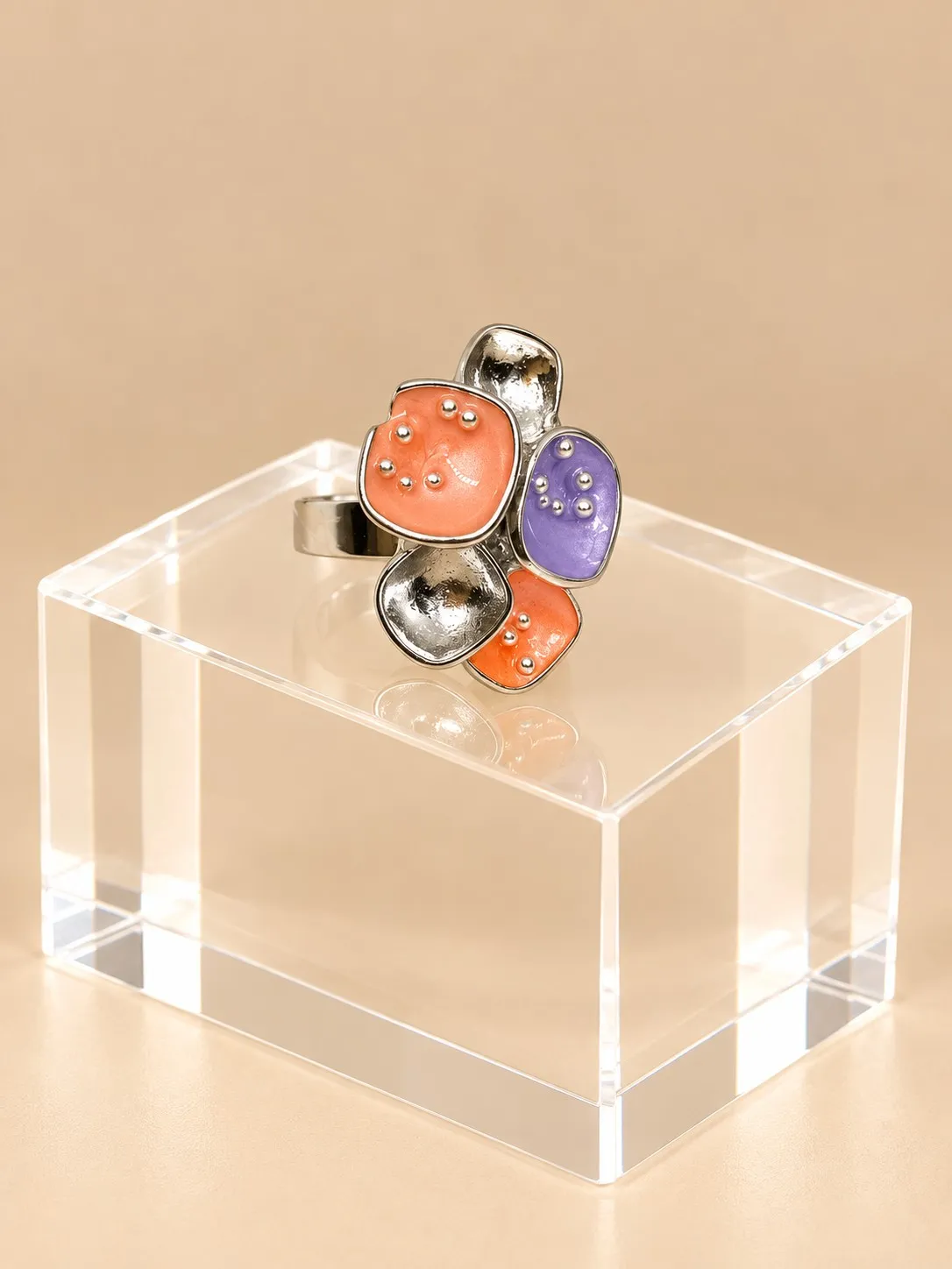 Anillo platillos cuadrados esmaltados