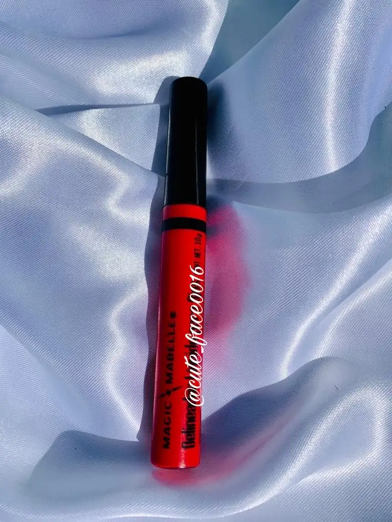 Delineador Matte #101 Magic Mabelle 