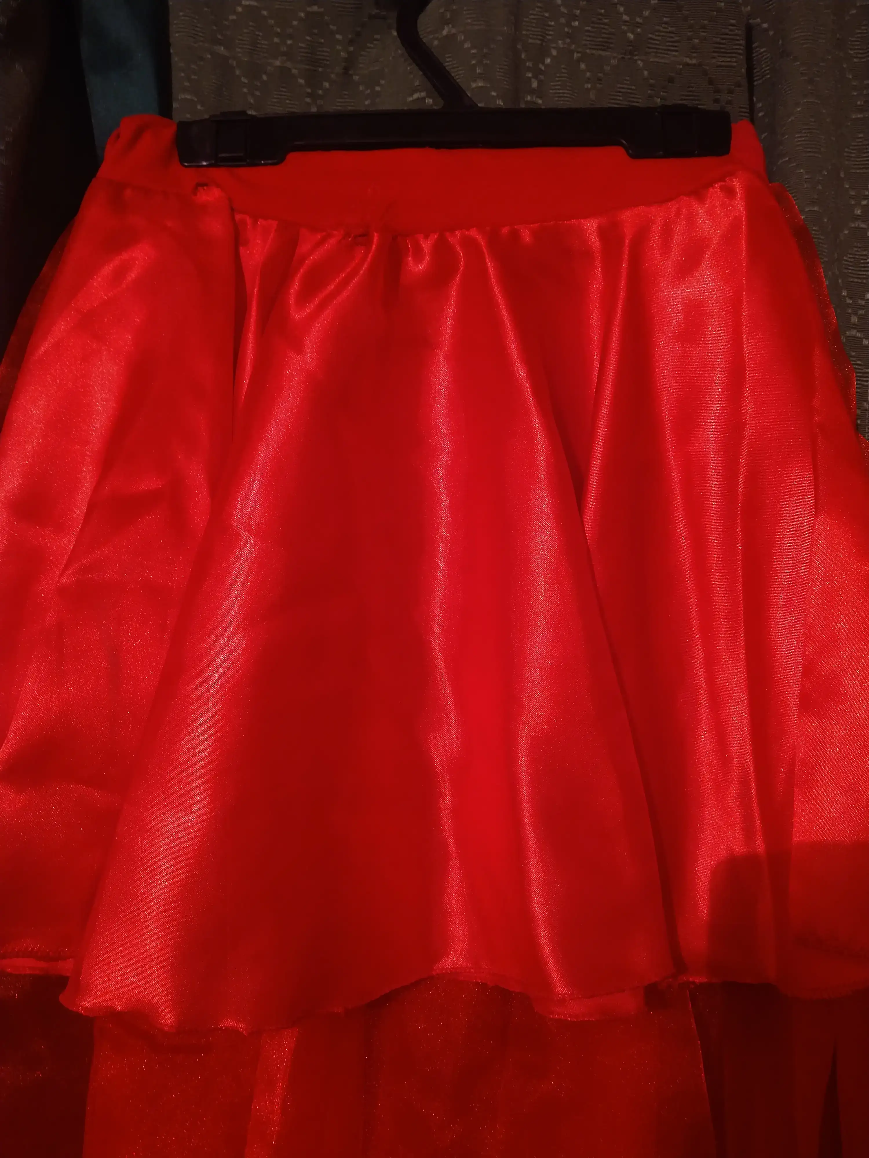 Pollera corta de raso 
