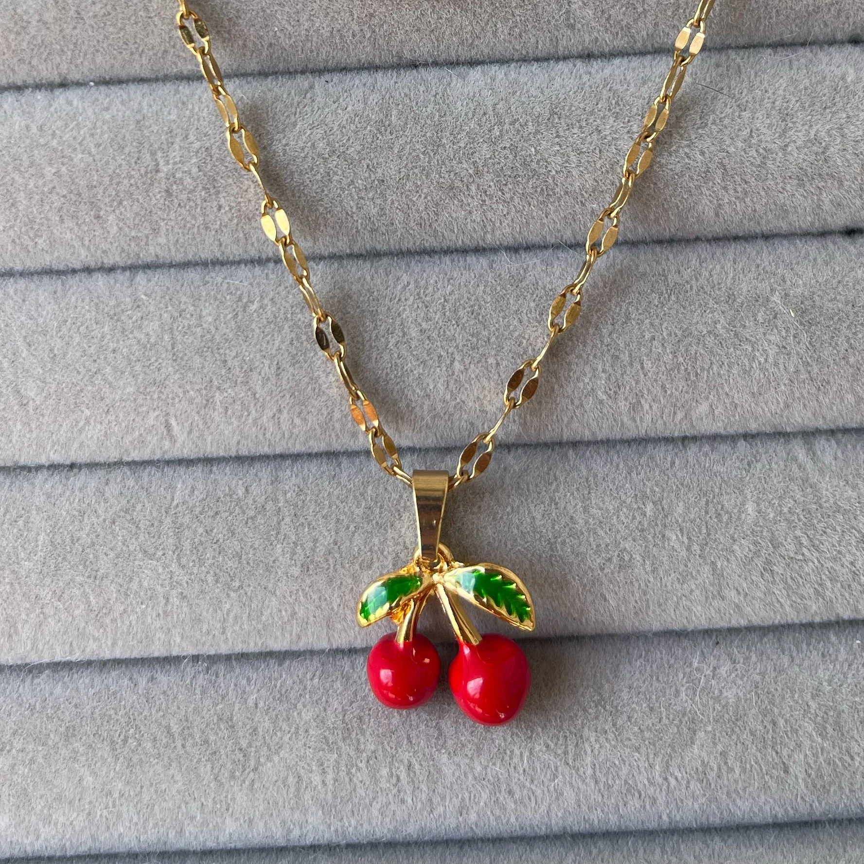 Cadena cerecita 
