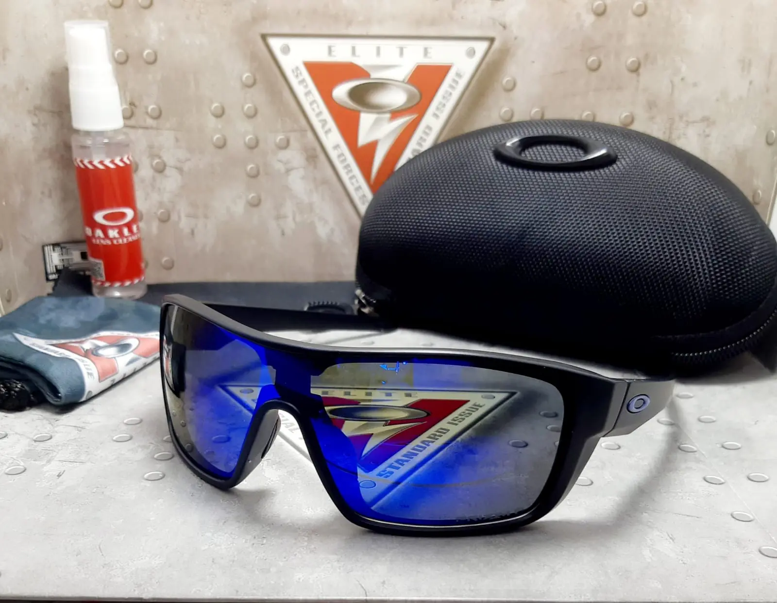 Oakley MX AAA 4