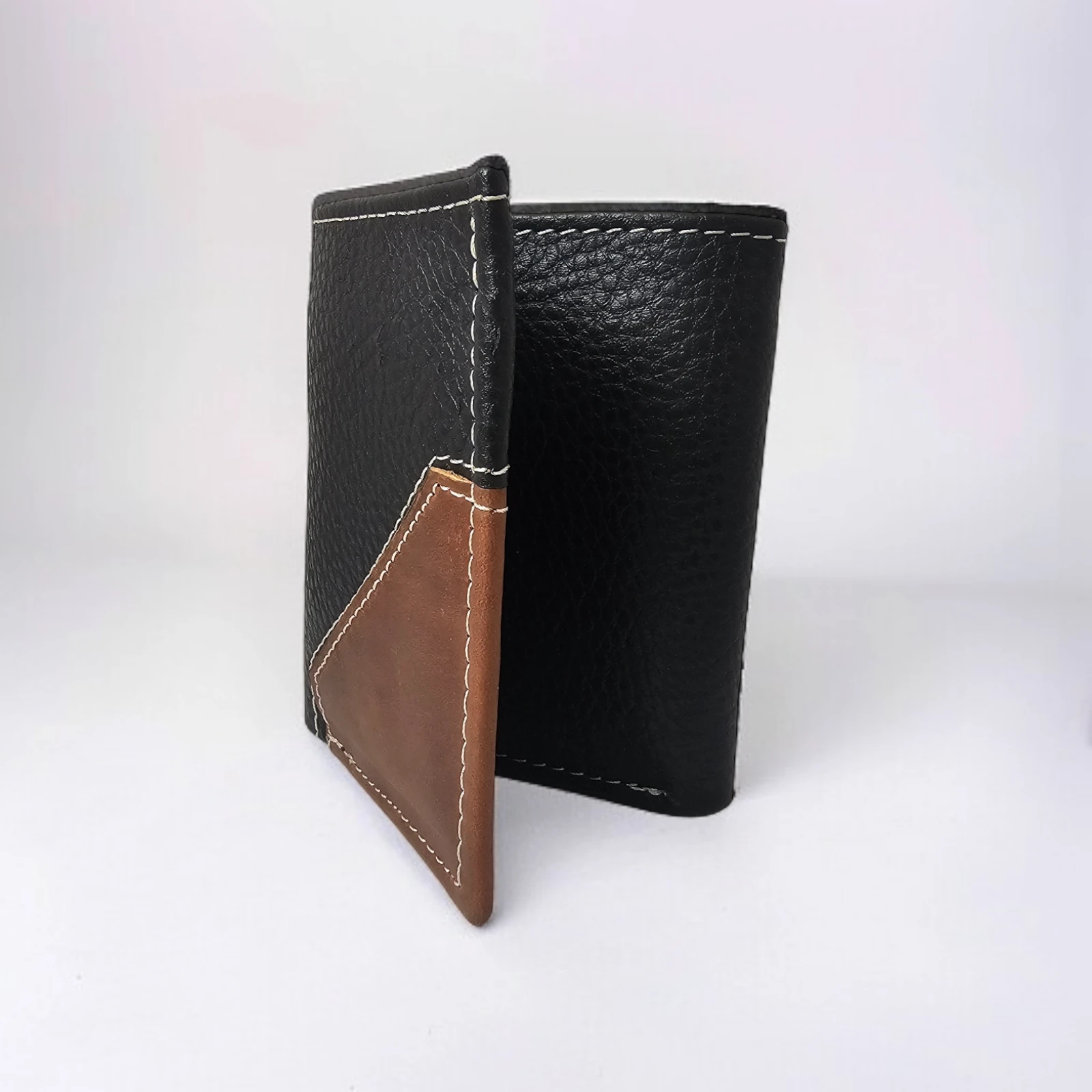 Billetera trifolio negra croshkid combinada 