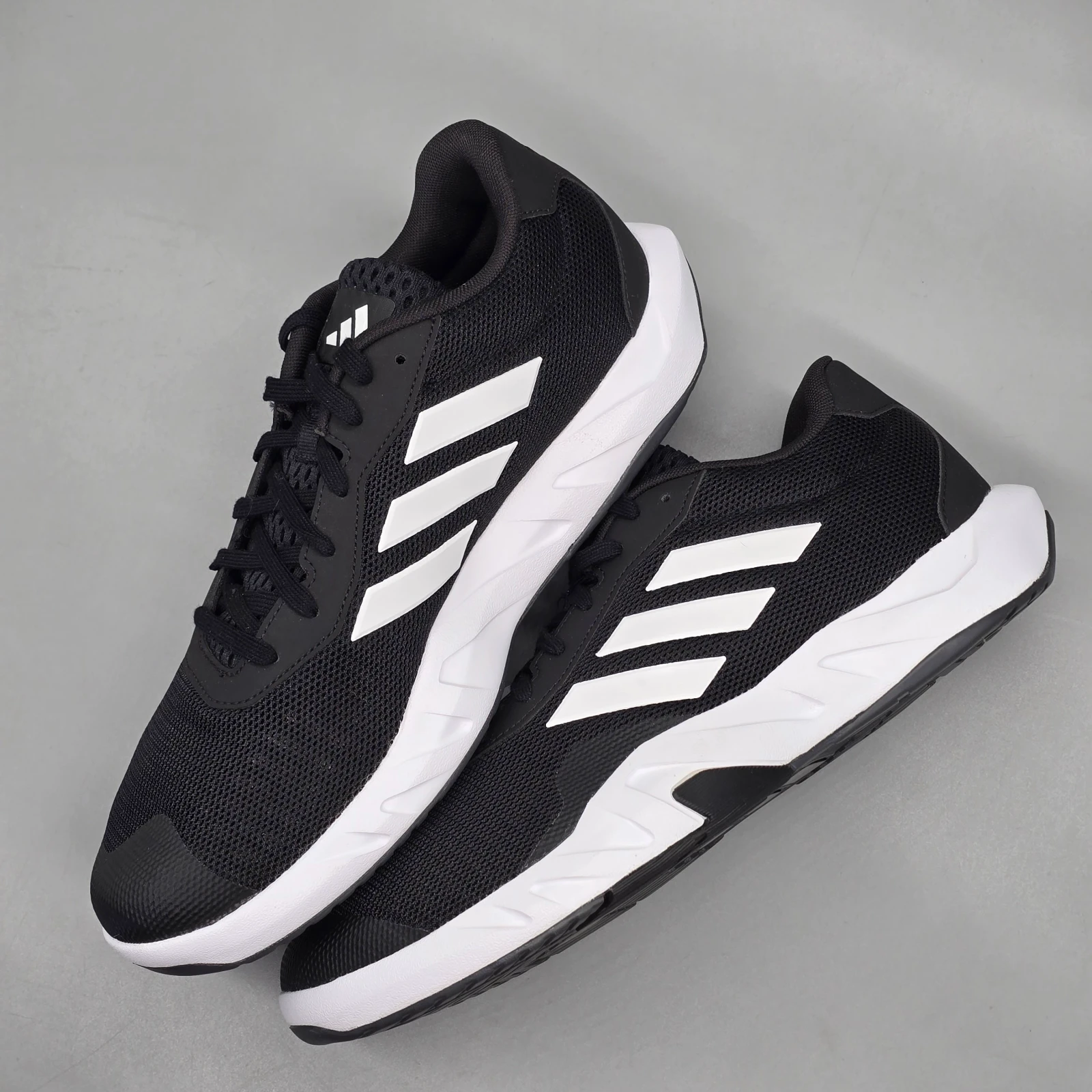 ADIDAS AMPLIMOVE TRAINER 8