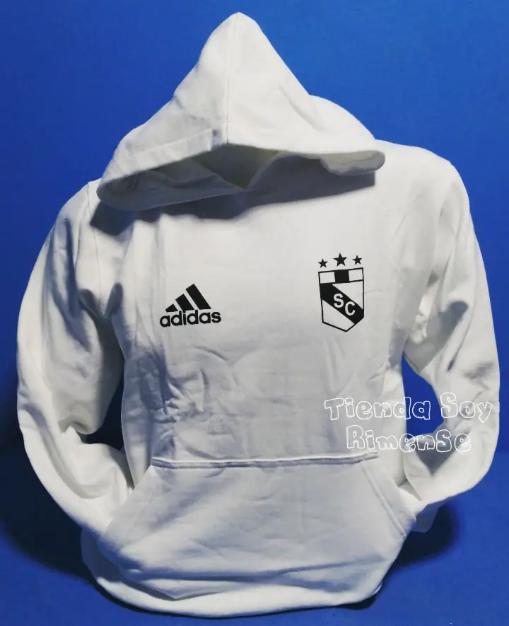 POLERA CON CAPUCHA DE CRISTAL