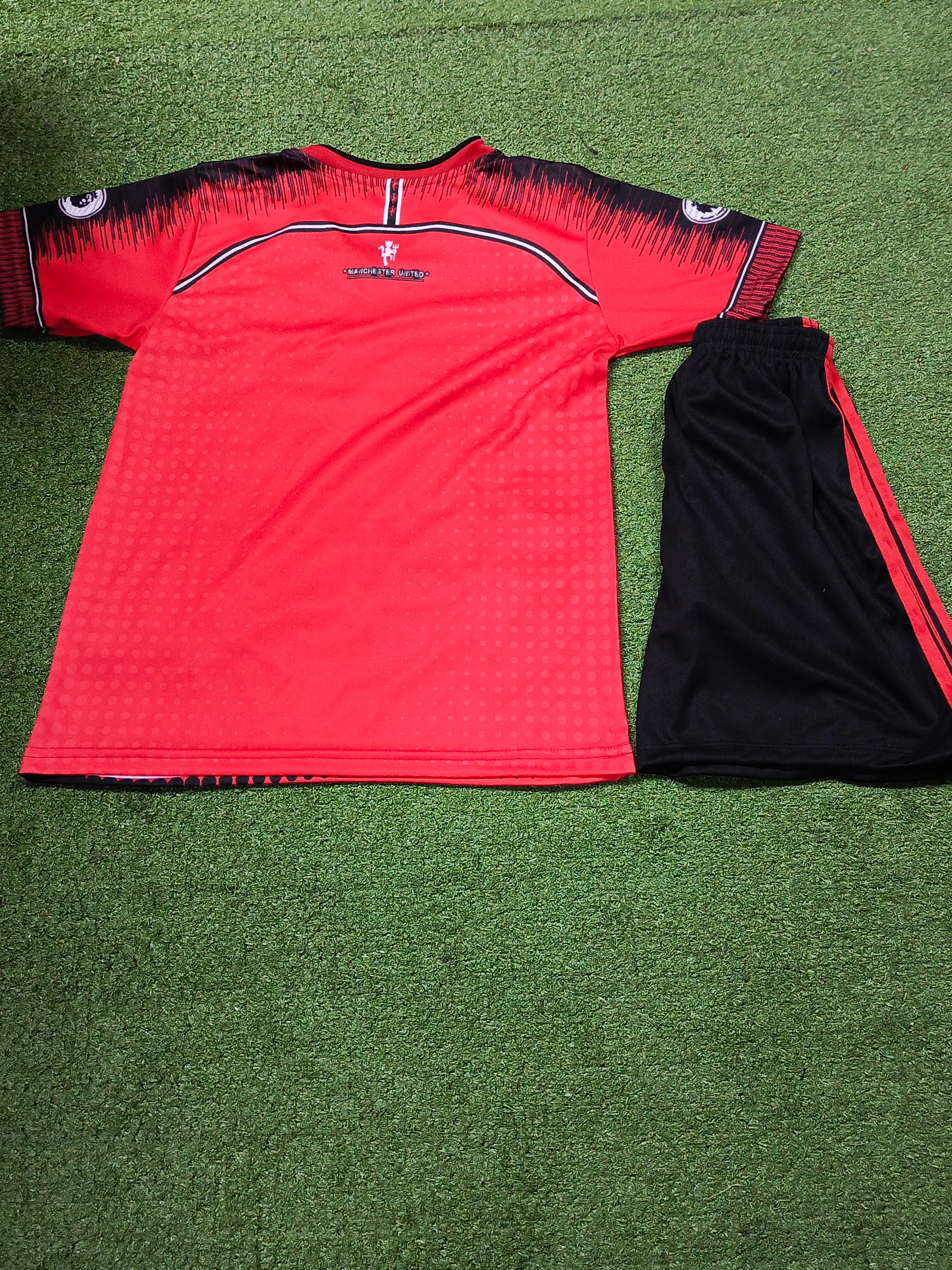 MANCHESTER UNITED  2
