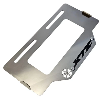 AC Xtz 125 / AC Xtz 150 / AC Xtz 250 / Porta placa acero cromado logo 3d negro ML