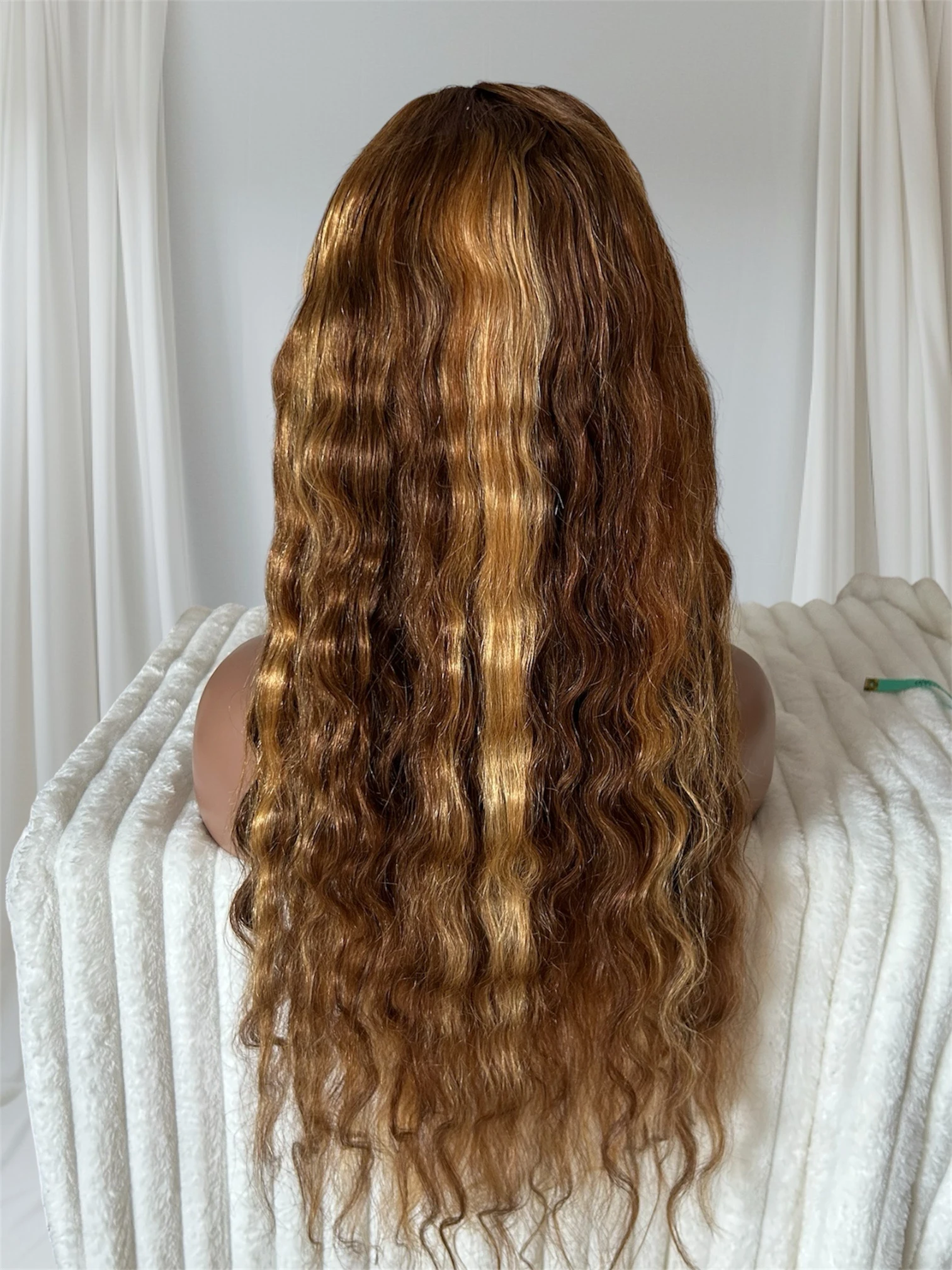Peluca cabello humano 28 pulgadas, frontal lace 13x4 4/27, 180% densidad 5