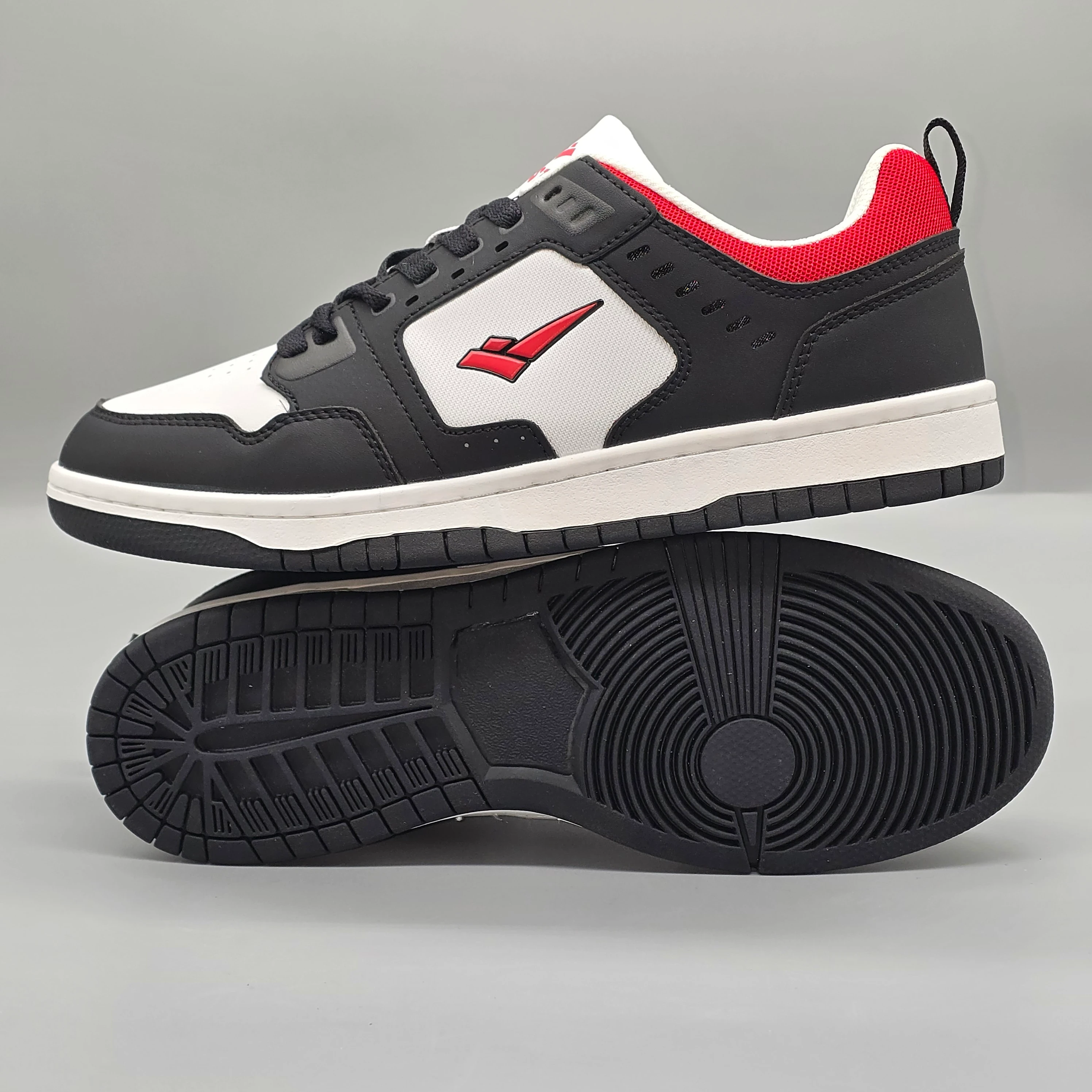 WEST RETRO COURT 9