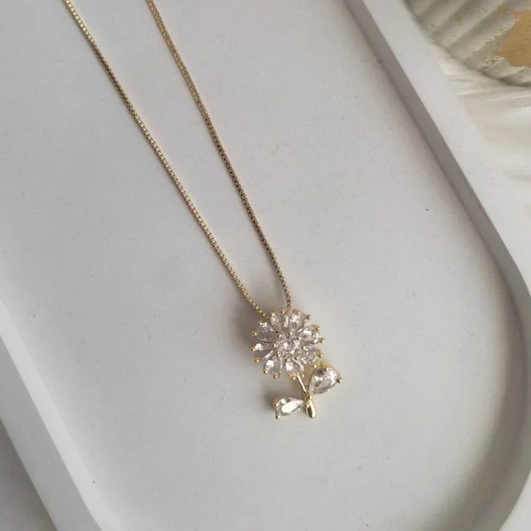 CADENA FLORECITA BRILLANTE 2