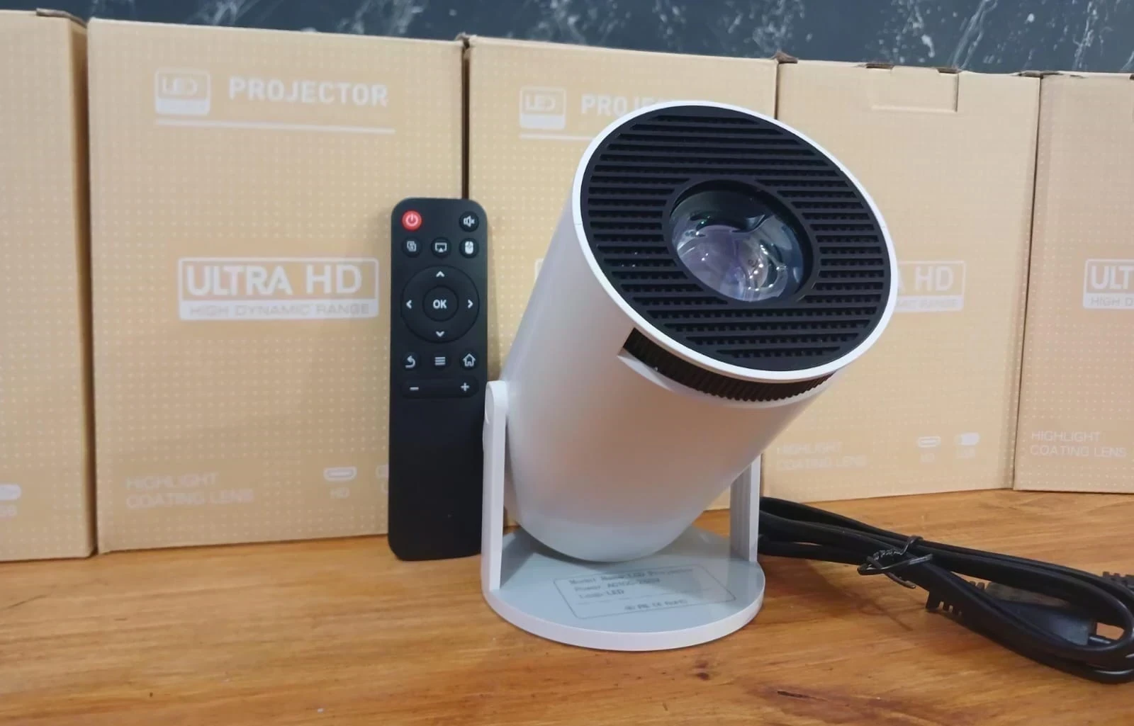 PROYECTOR ULTRA HD HIGH DINAMIC RANGE