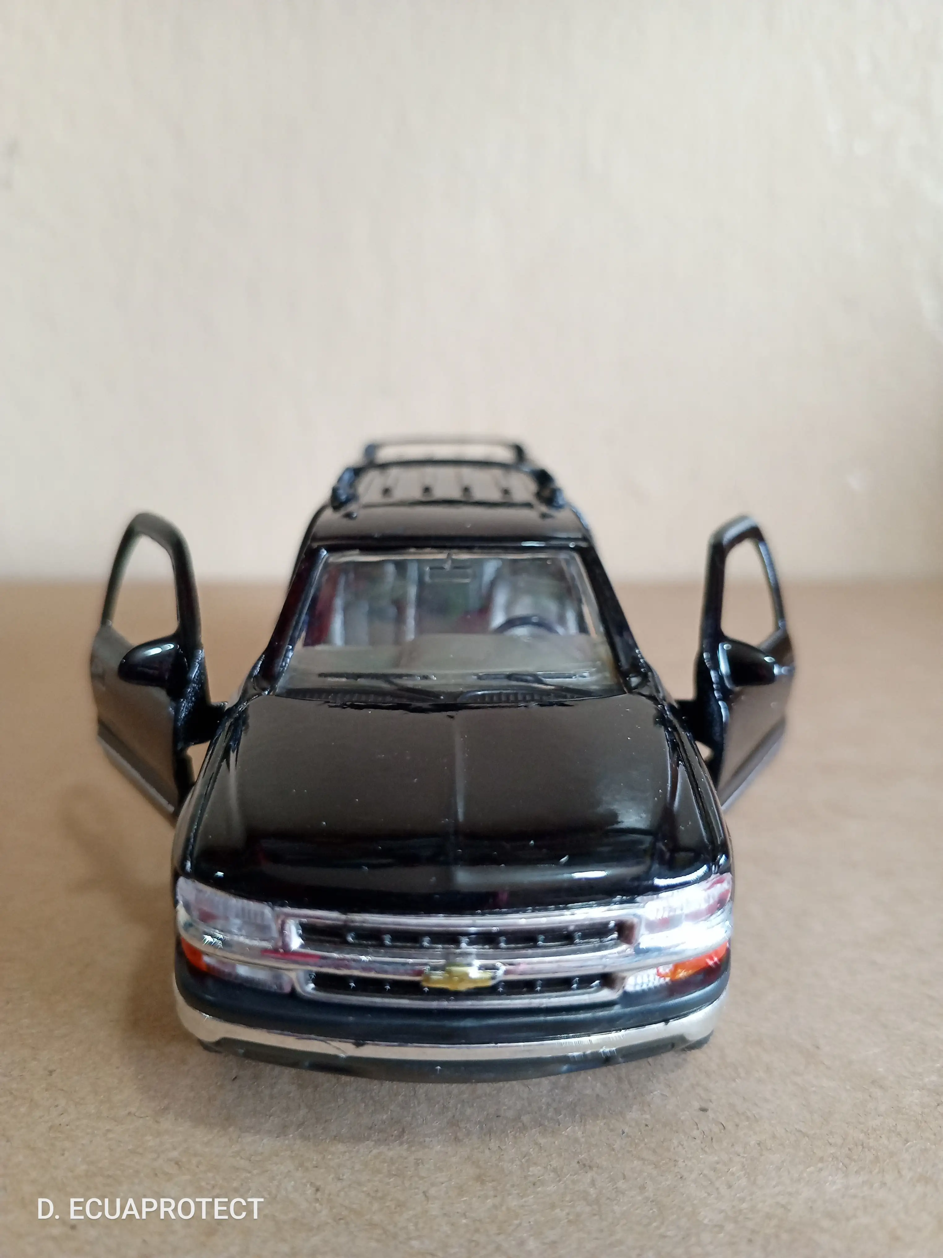 CHEVROLET '01 SUBURBAN 🚘