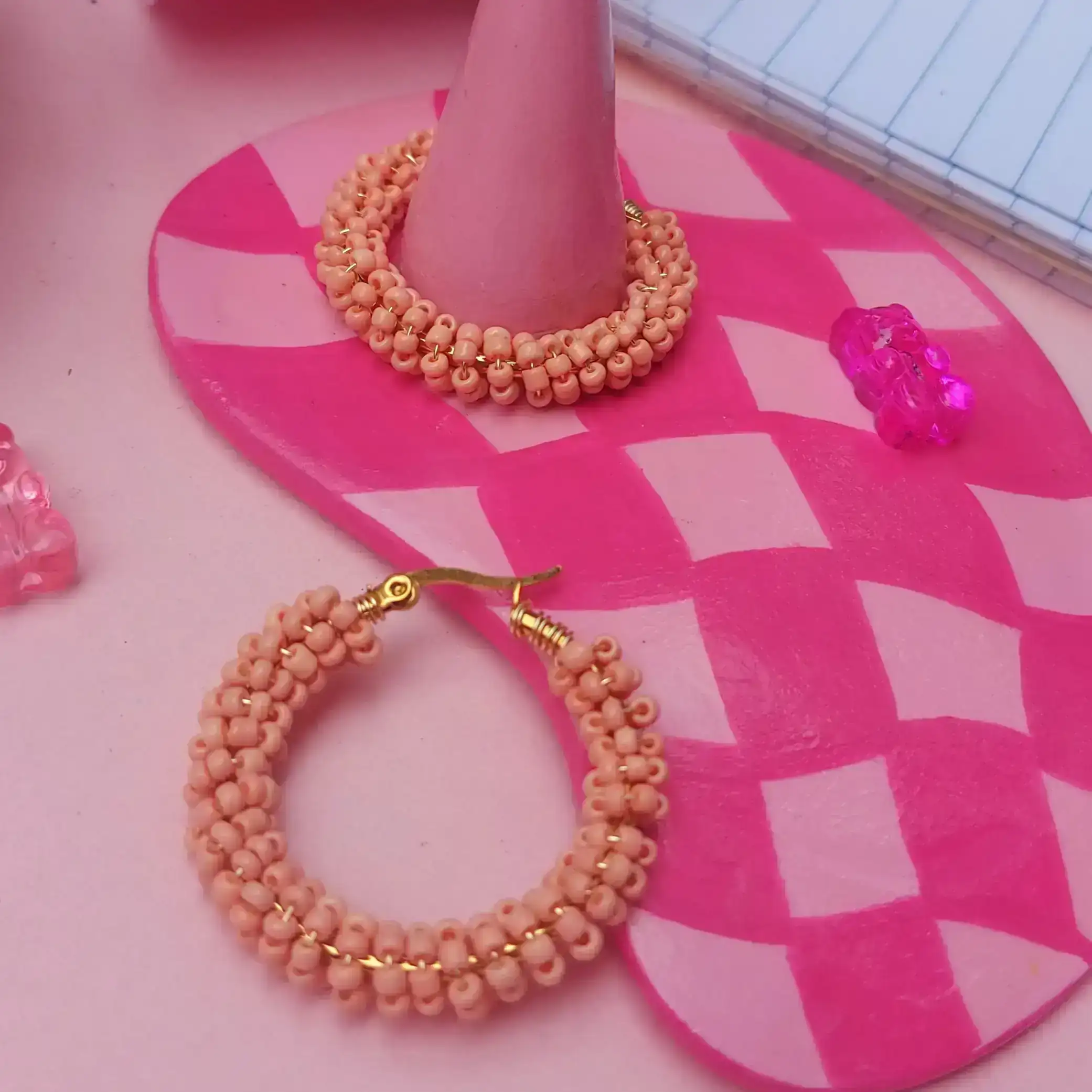 Aretes tejidas con mostacillas  4