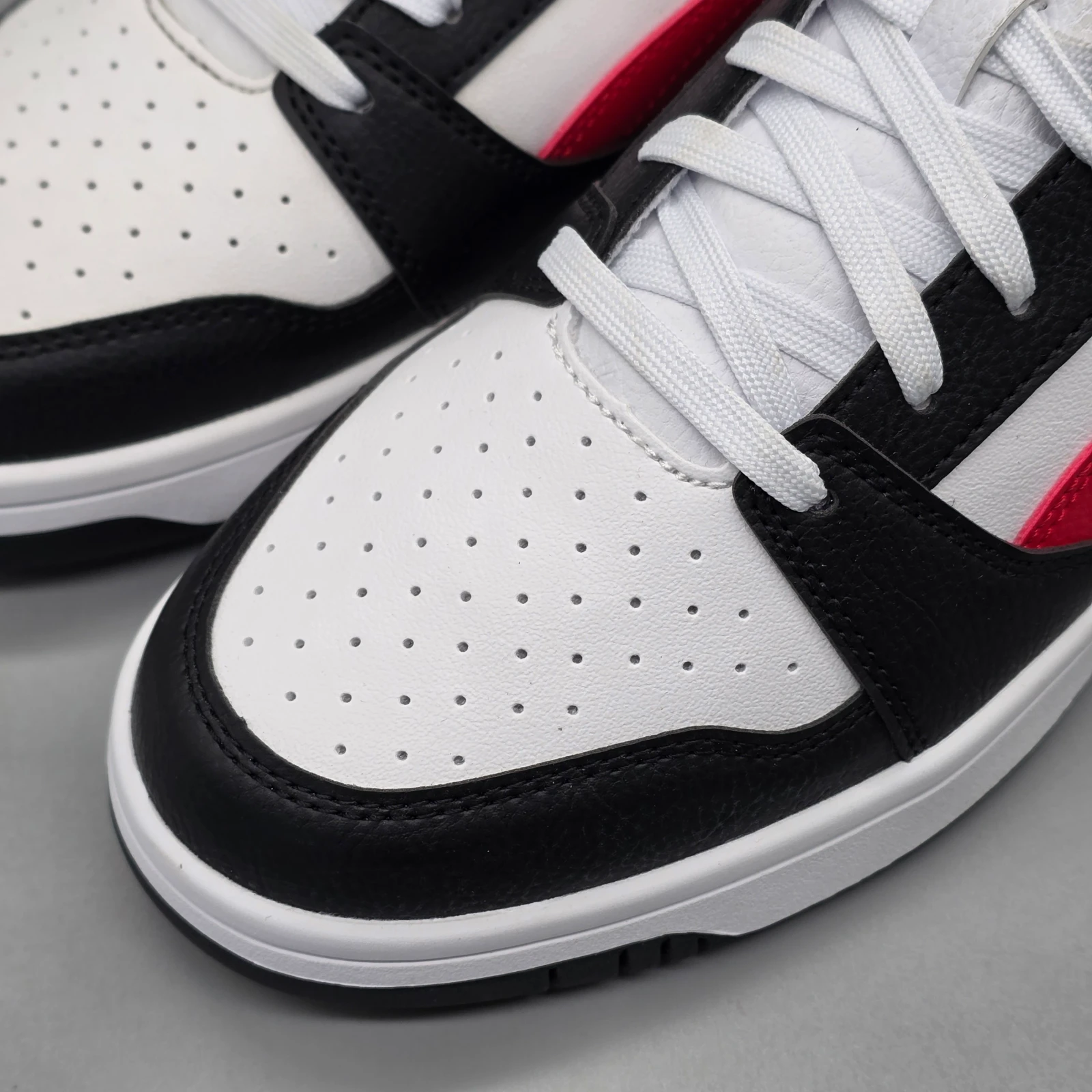 PUMA REBOUND V6 LOW 7